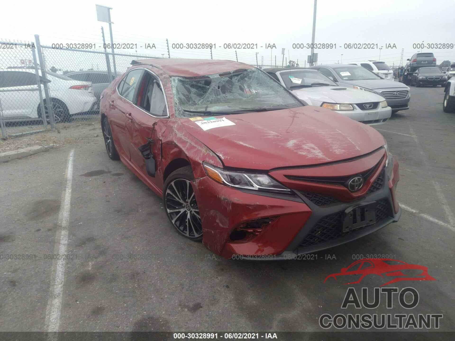 TOYOTA CAMRY 2020 - 4T1G11AK8LU375094