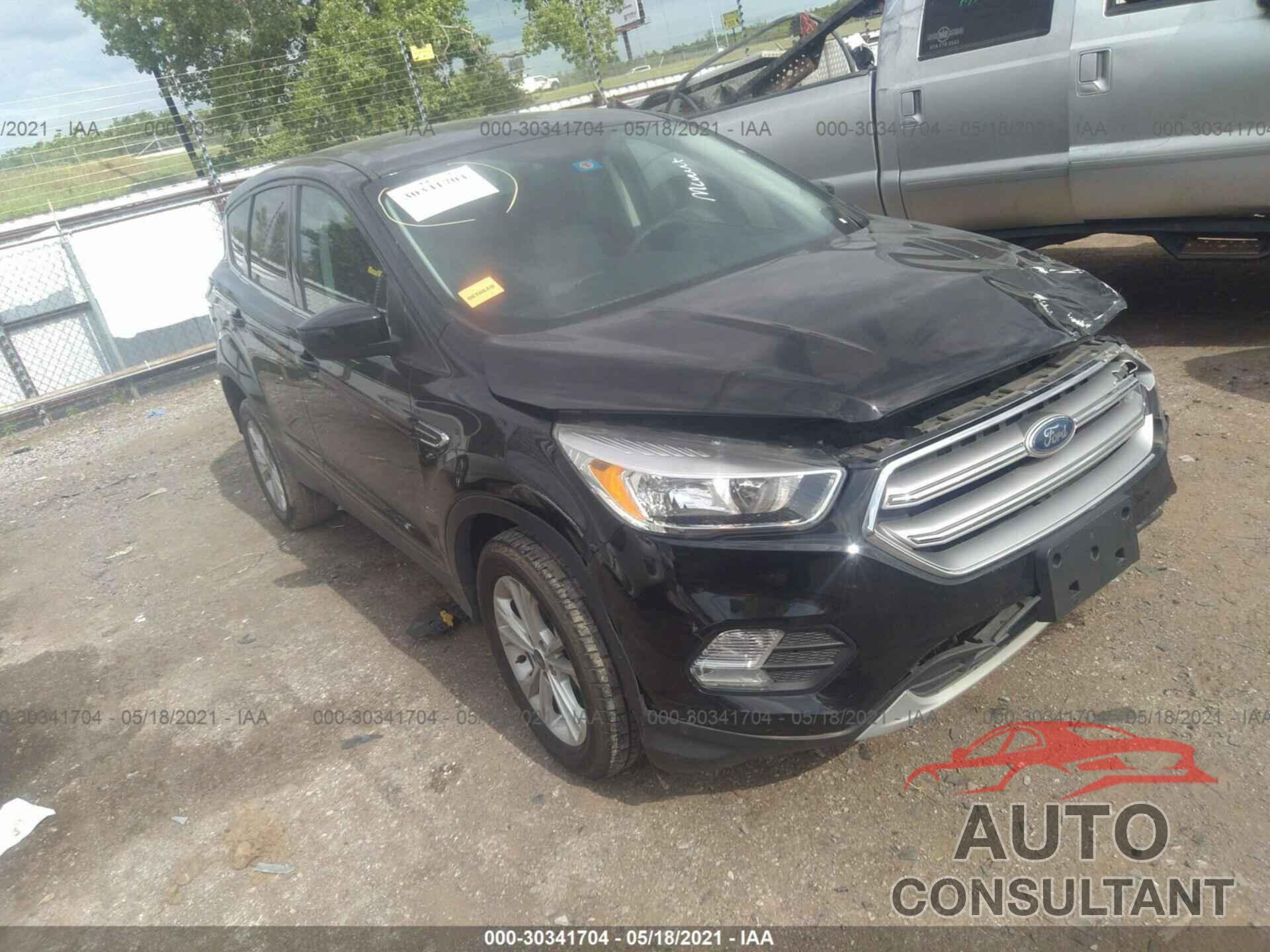 FORD ESCAPE 2017 - 1FMCU0GD1HUA84369