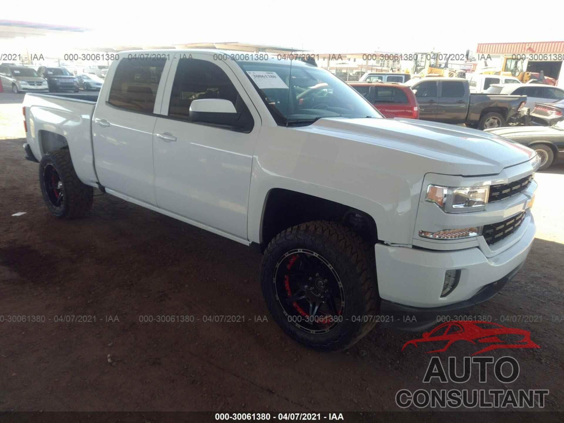 CHEVROLET SILVERADO 1500 2018 - 3GCUKREC1JG298672