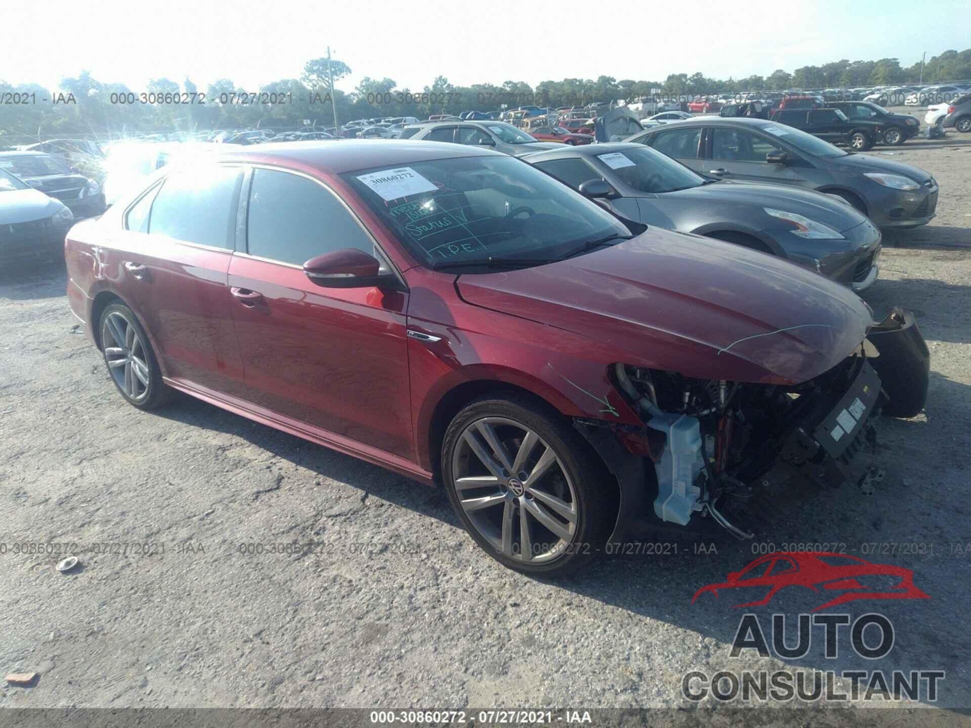 VOLKSWAGEN PASSAT 2018 - 1VWAA7A31JC036215