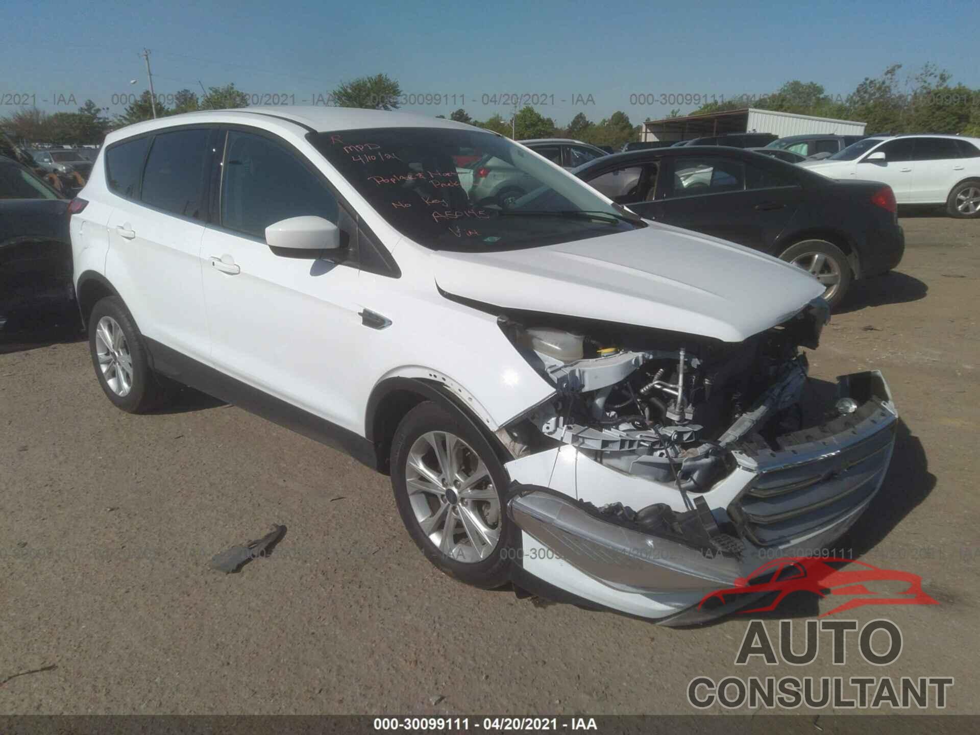 FORD ESCAPE 2019 - 1FMCU0GD8KUA50145