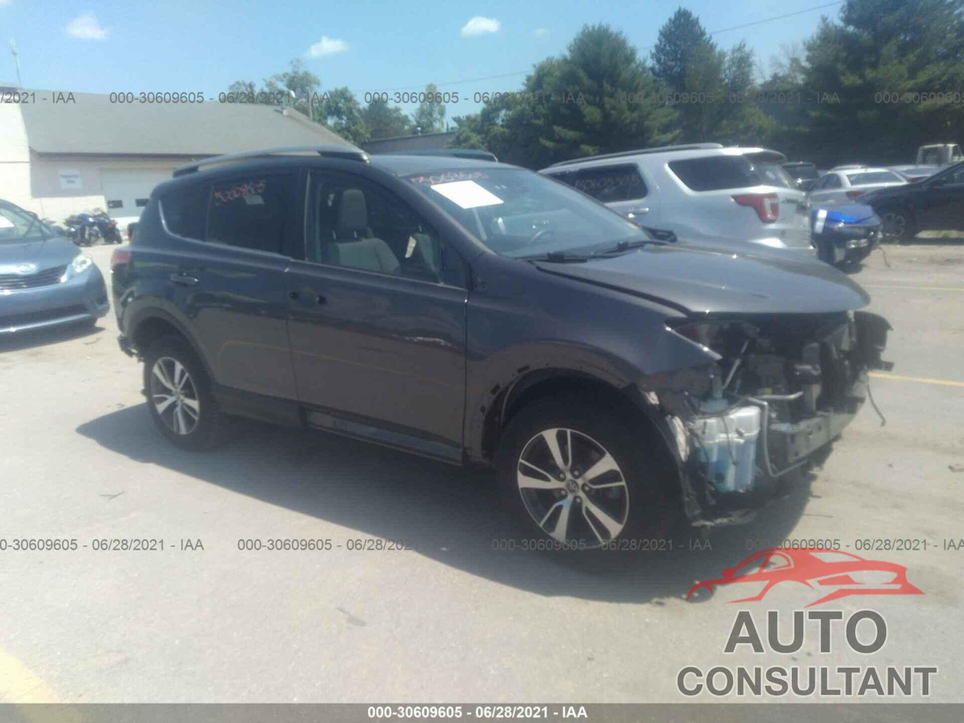 TOYOTA RAV4 2018 - 2T3RFREV4JW755017