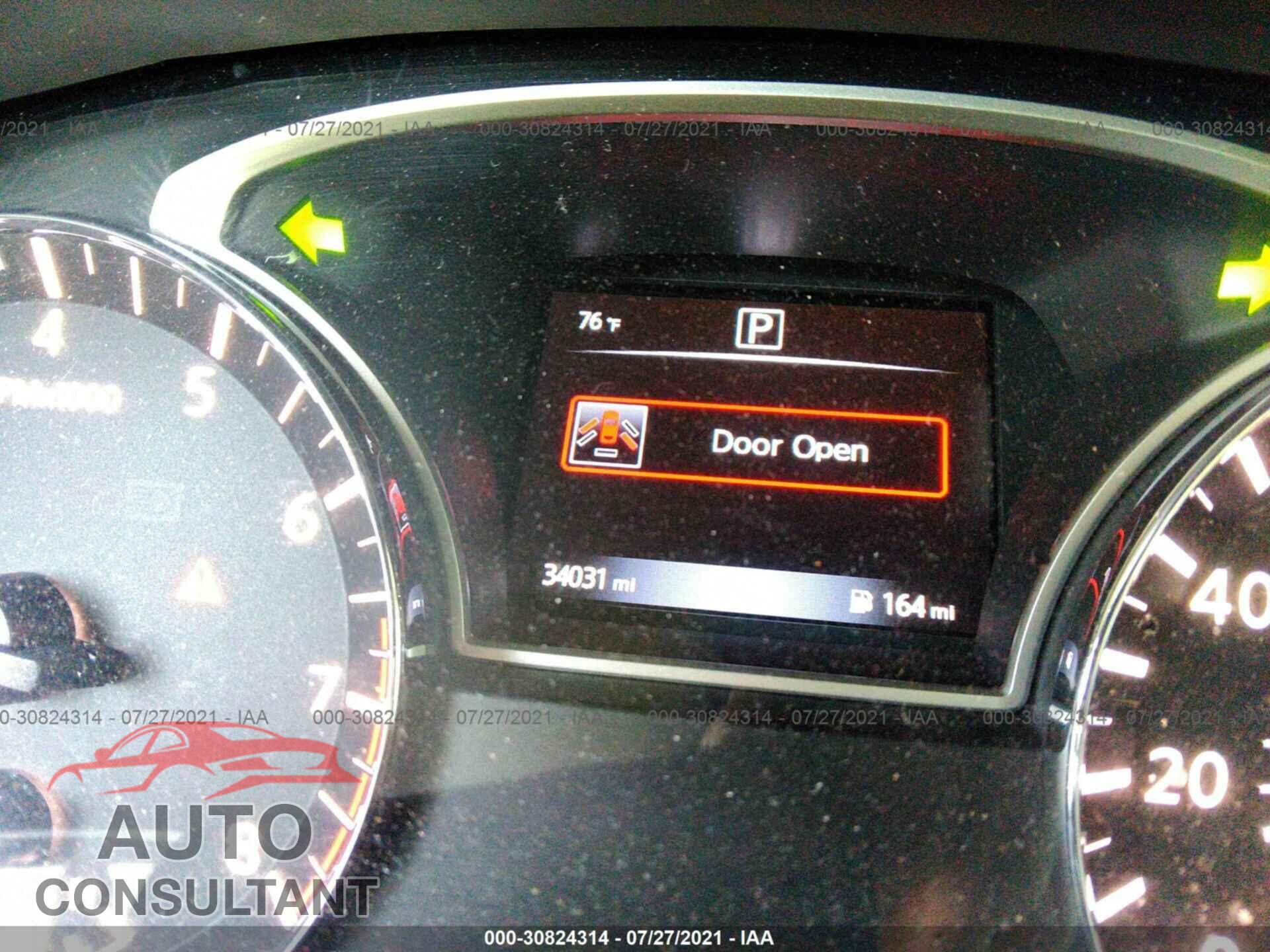 NISSAN PATHFINDER 2017 - 5N1DR2MN0HC903375