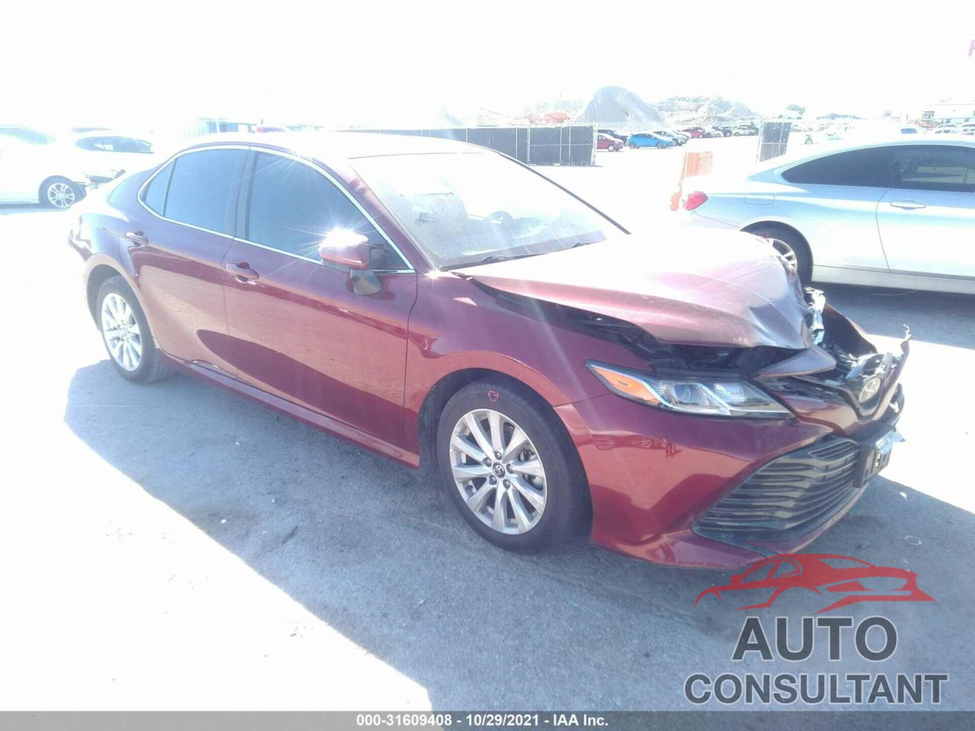 TOYOTA CAMRY 2018 - 4T1B11HK0JU609905