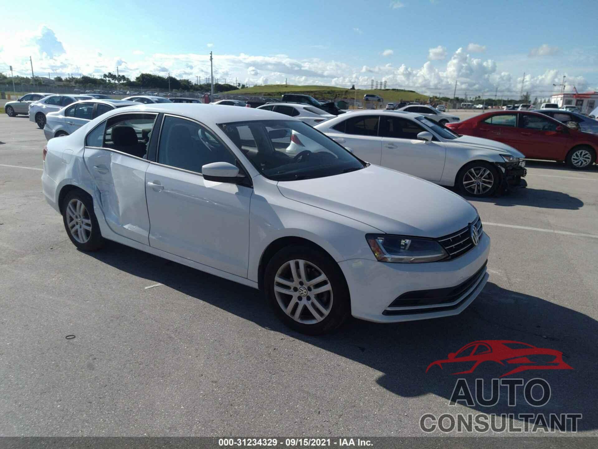 VOLKSWAGEN JETTA 2018 - 3VW2B7AJ3JM231229