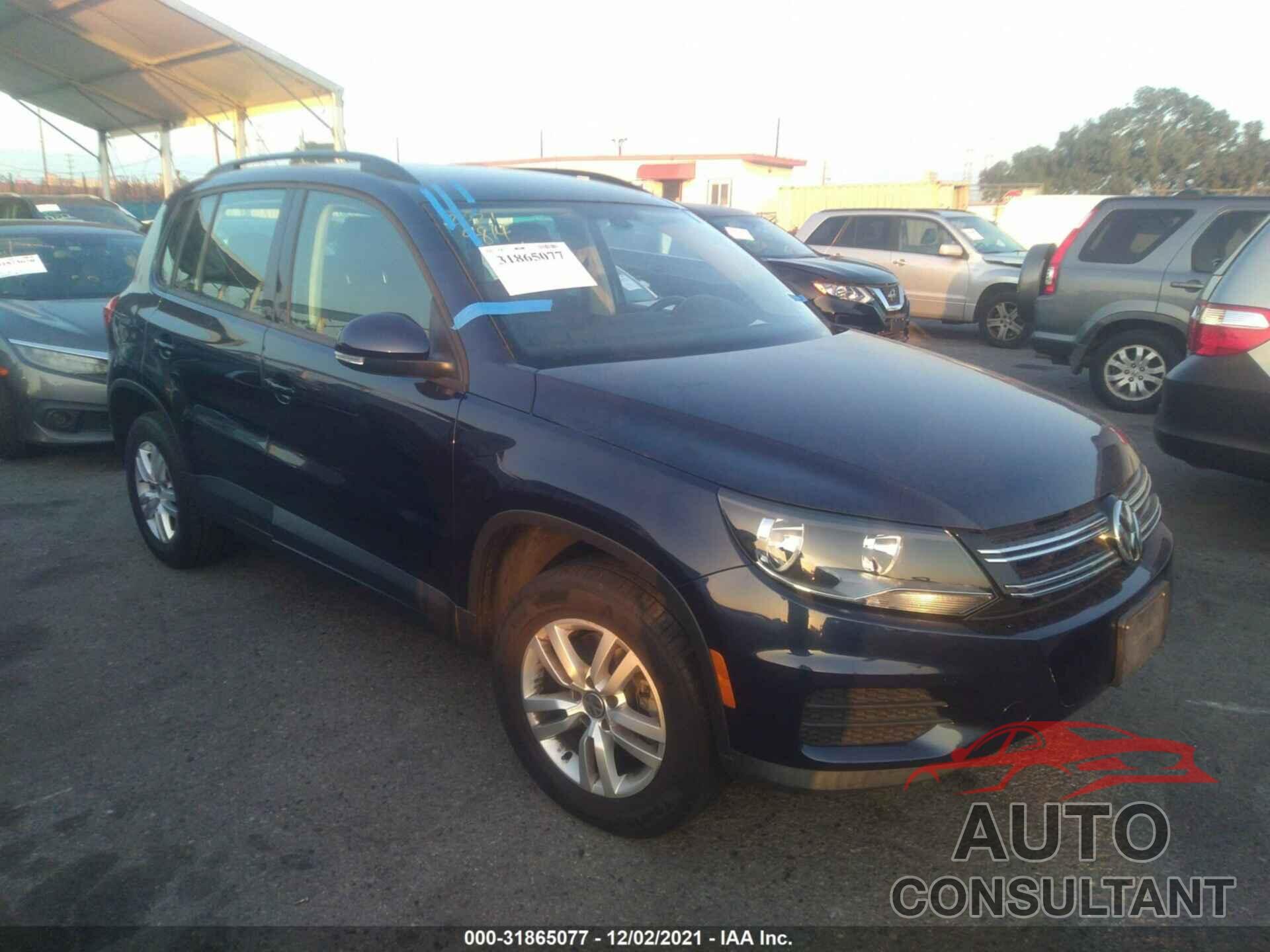 VOLKSWAGEN TIGUAN 2016 - WVGAV7AX0GW526528