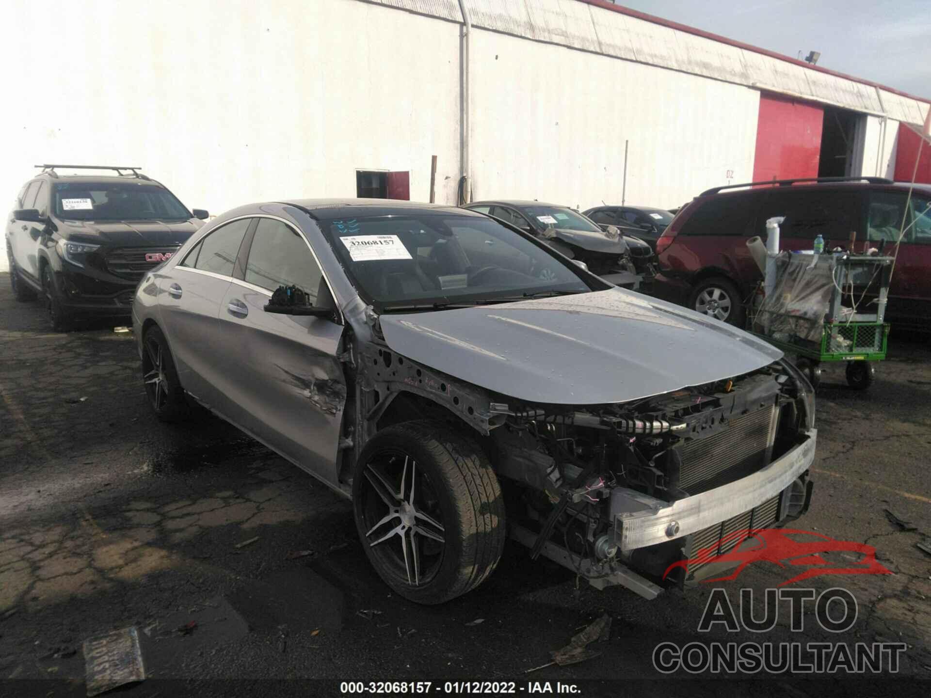 MERCEDES-BENZ CLA 2017 - WDDSJ4EB8HN423565