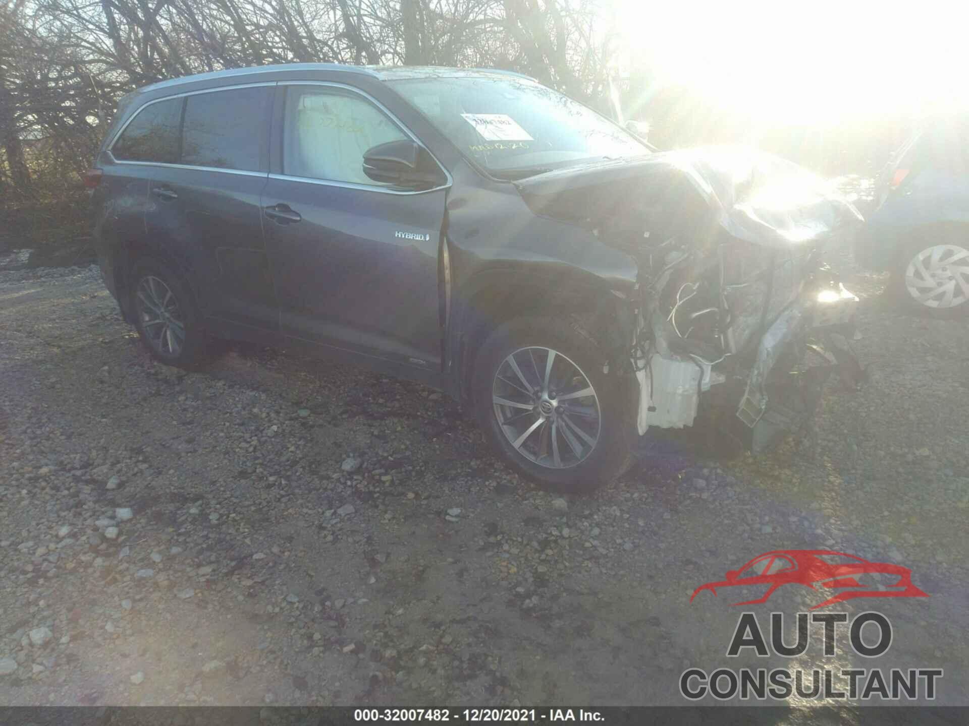 TOYOTA HIGHLANDER 2019 - 5TDJGRFH0KS078313