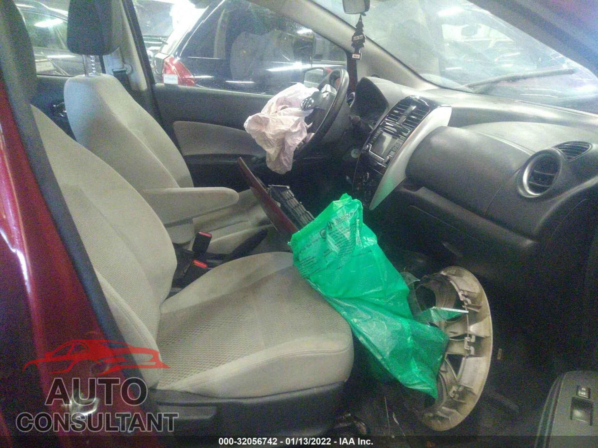 NISSAN VERSA NOTE 2017 - 3N1CE2CP5HL352320