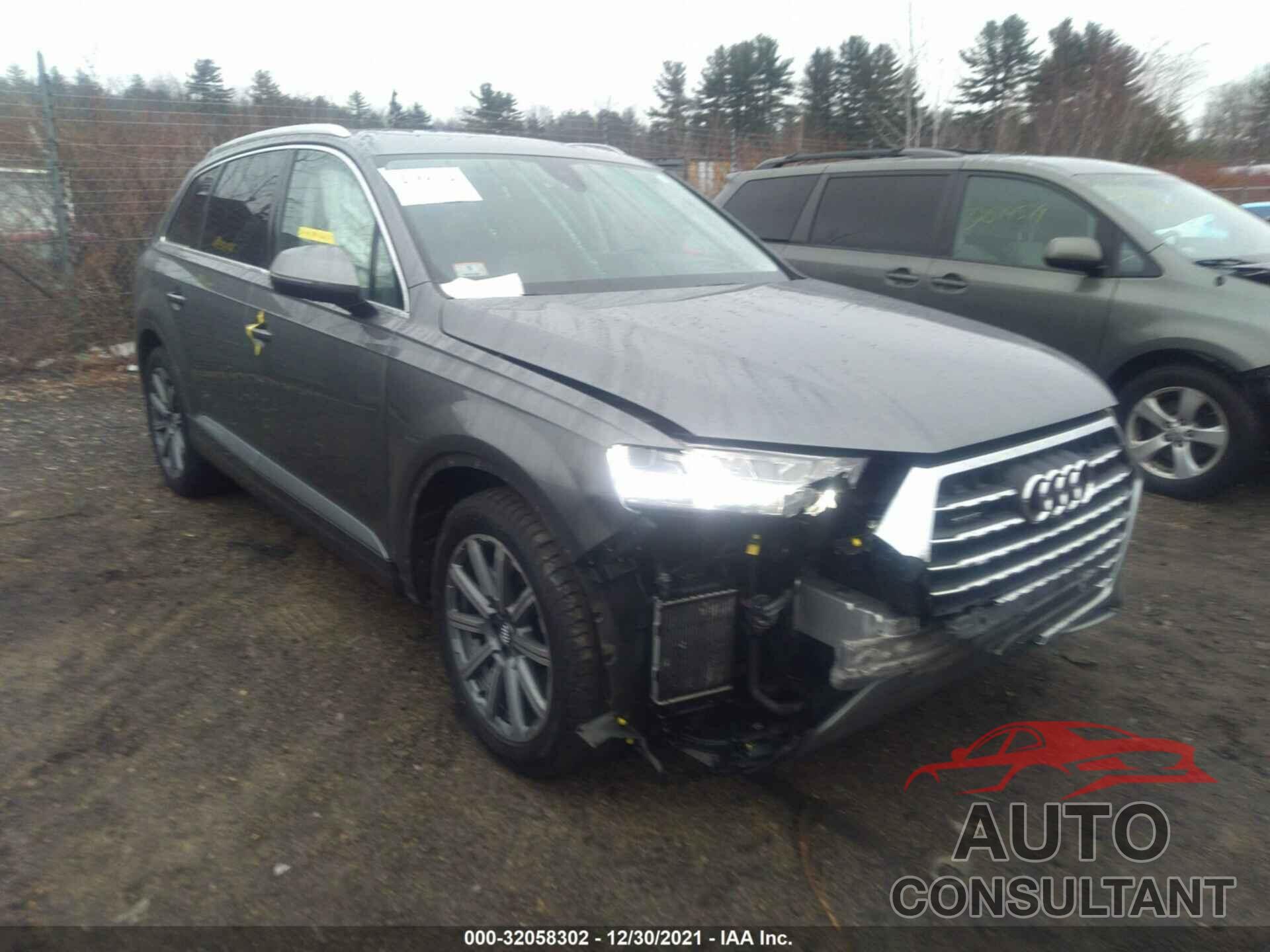 AUDI Q7 2018 - WA1VAAF77JD018657