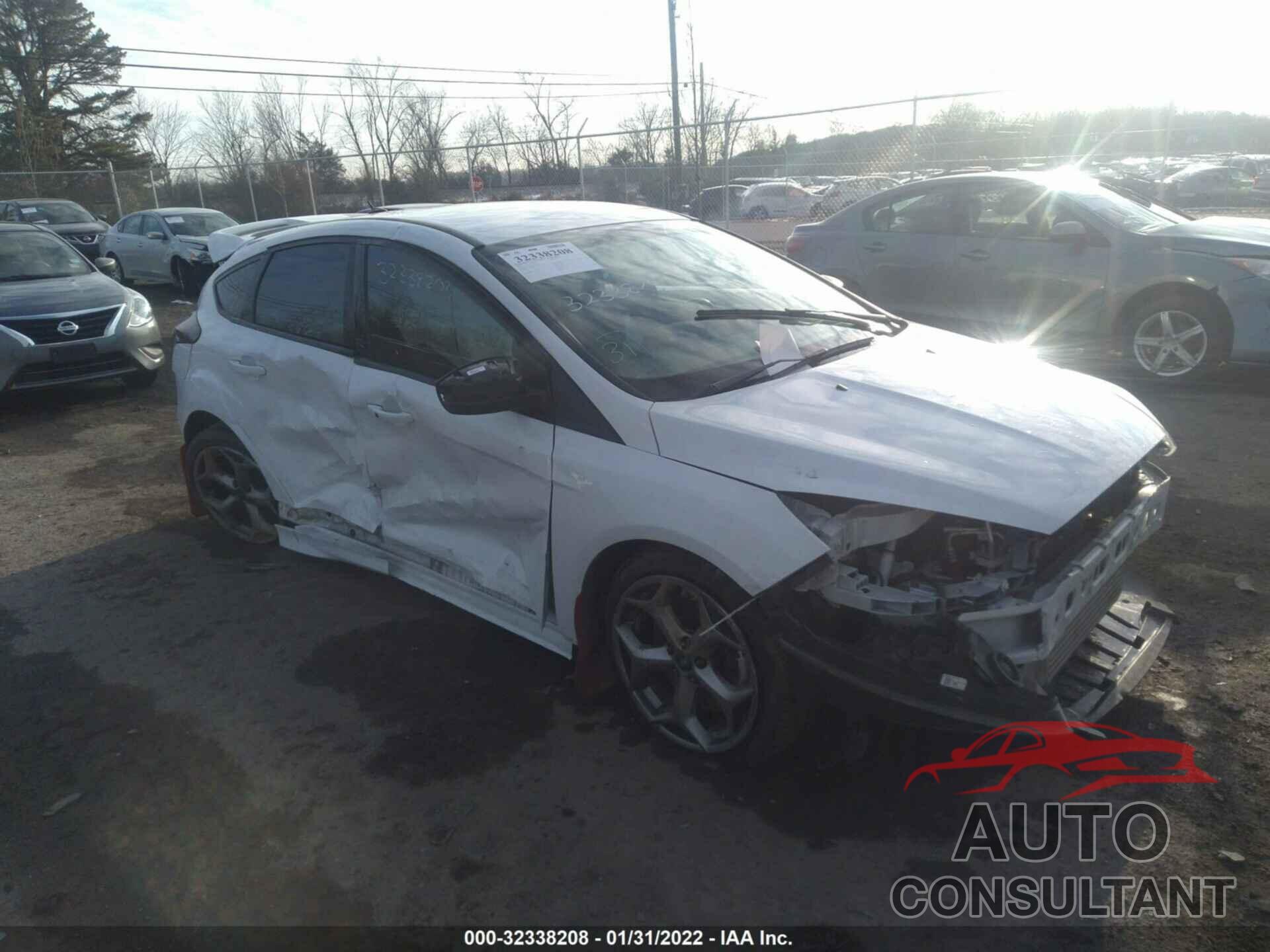 FORD FOCUS 2017 - 1FADP3L99HL331636