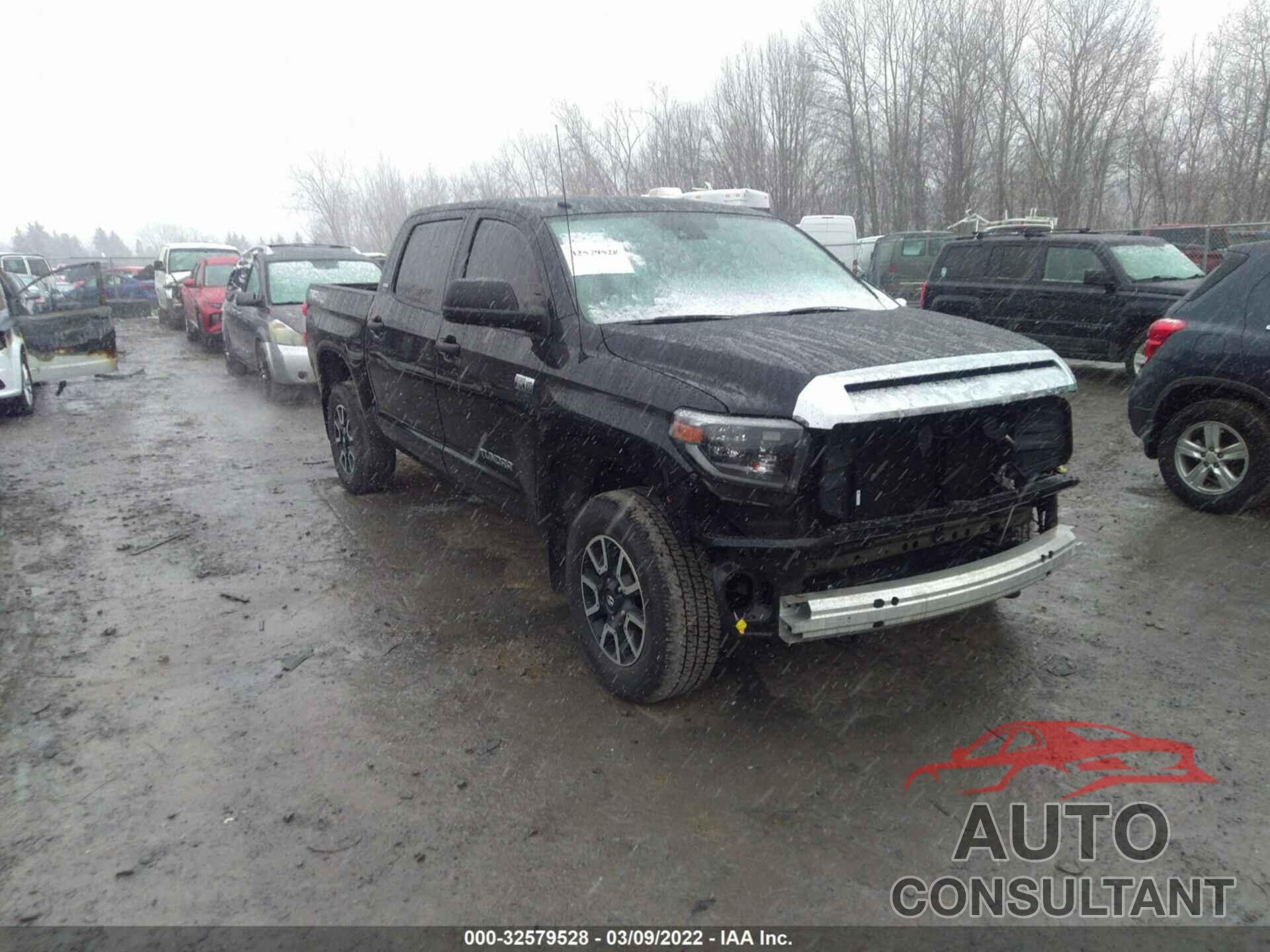 TOYOTA TUNDRA 4WD 2019 - 5TFDY5F13KX801555