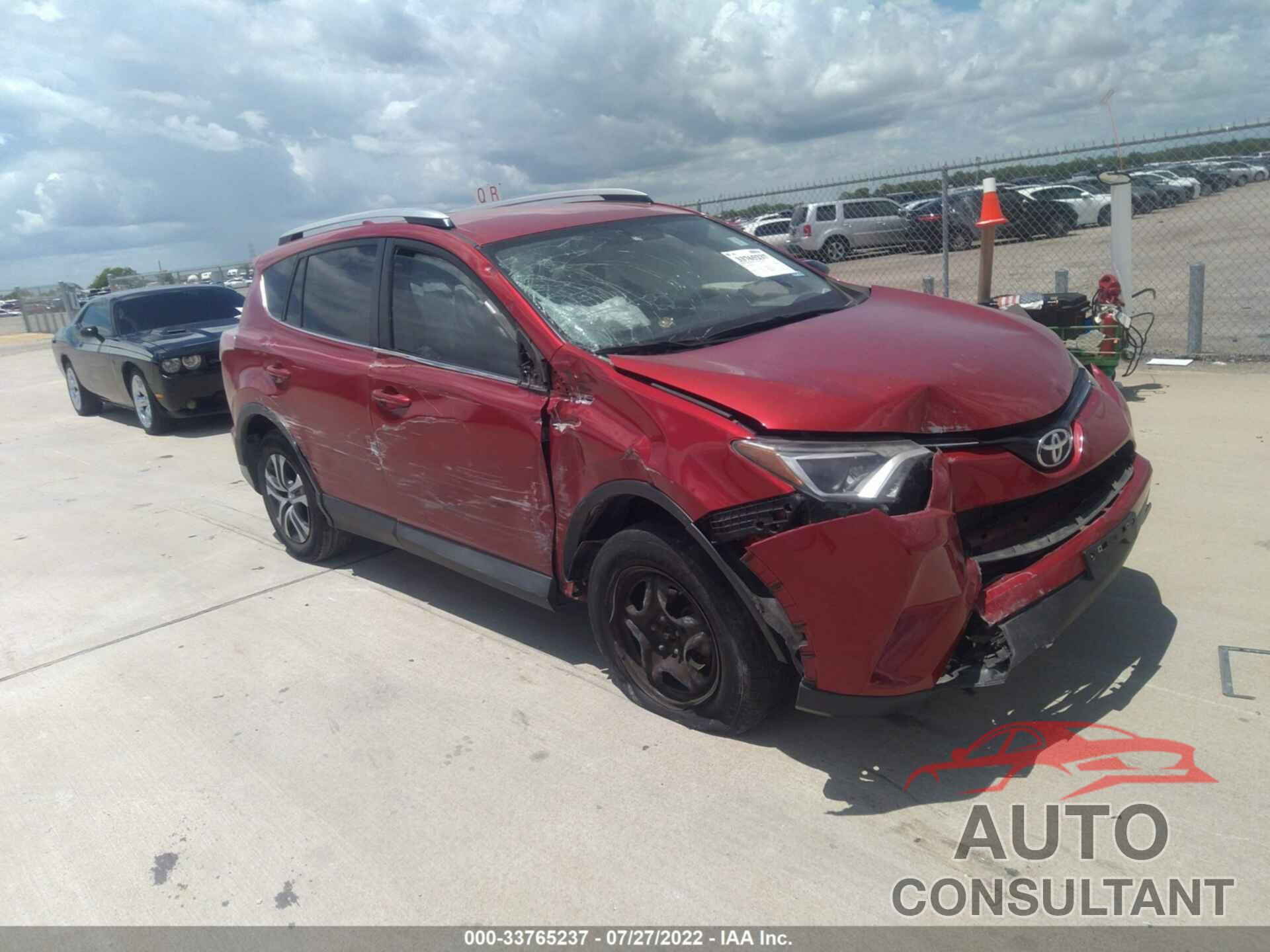TOYOTA RAV4 2016 - JTMZFREV9GJ093555