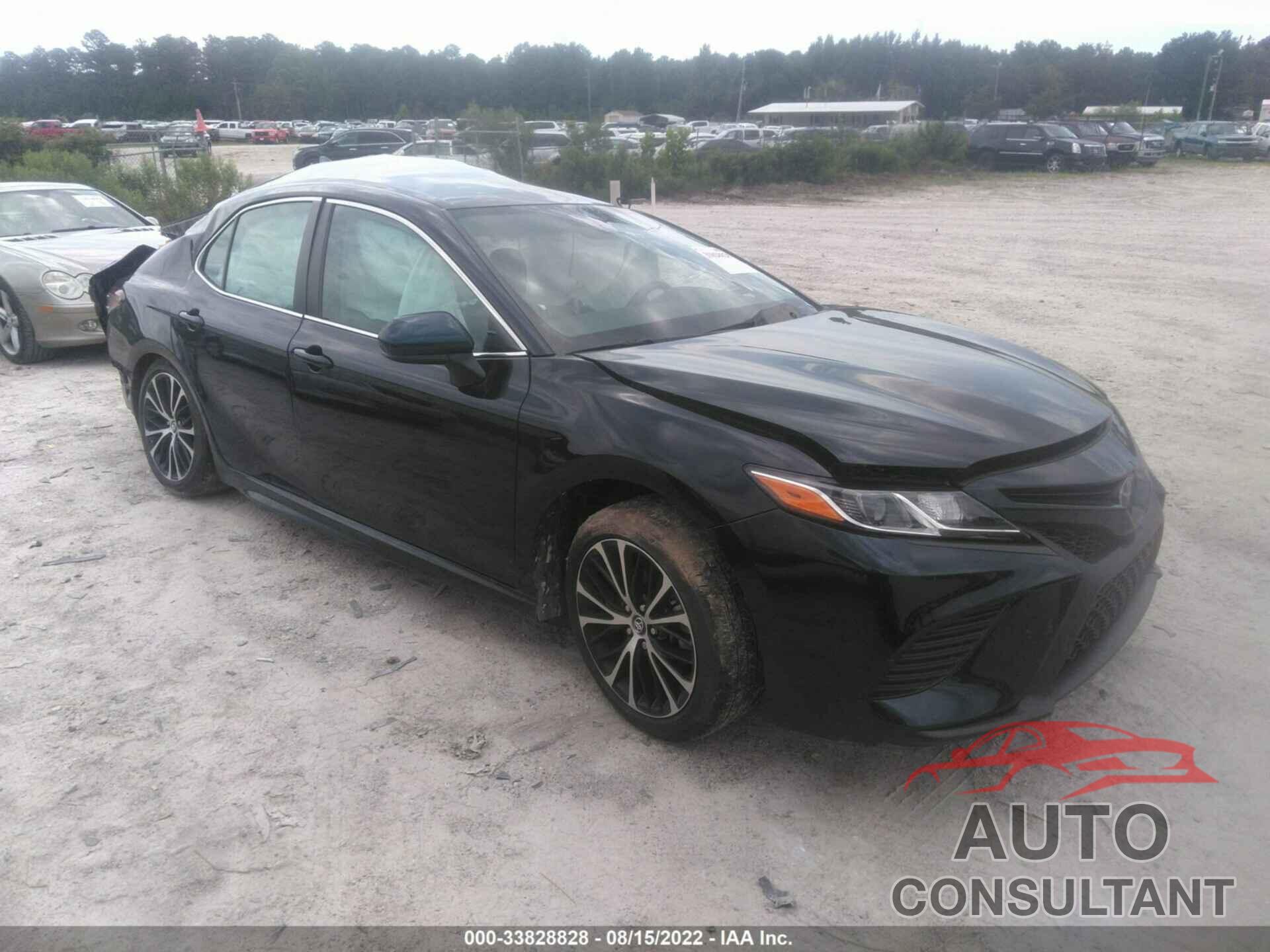 TOYOTA CAMRY 2020 - 4T1G11AK2LU311875