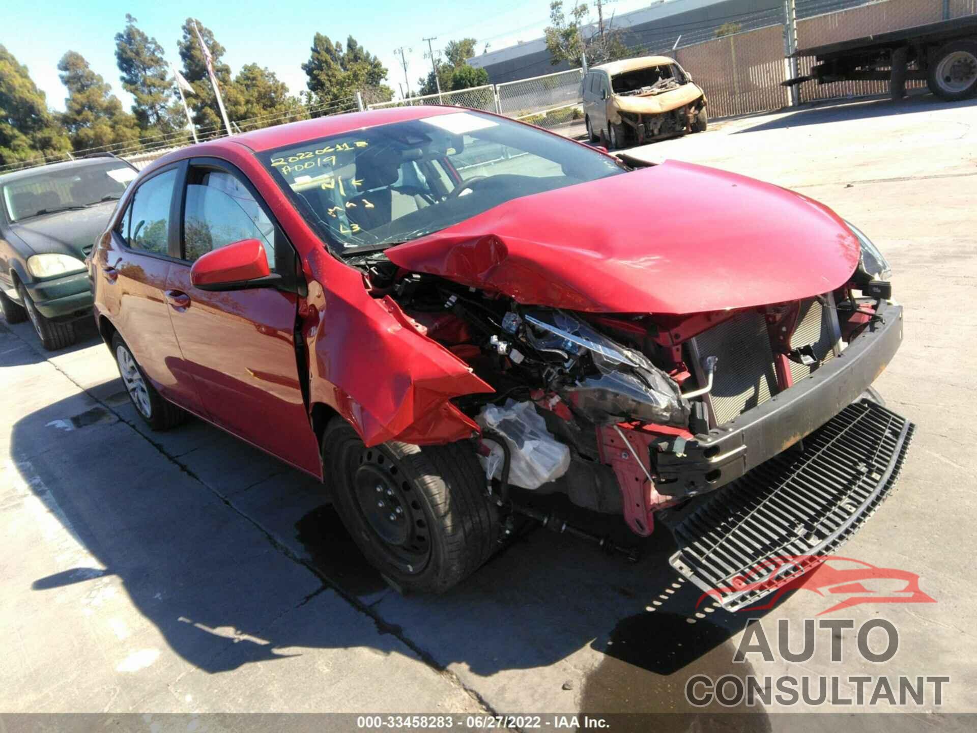 TOYOTA COROLLA 2018 - 2T1BURHE8JC094136
