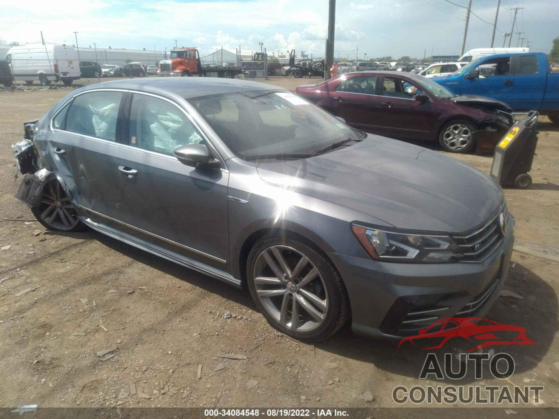 VOLKSWAGEN PASSAT 2017 - 1VWDT7A3XHC026395