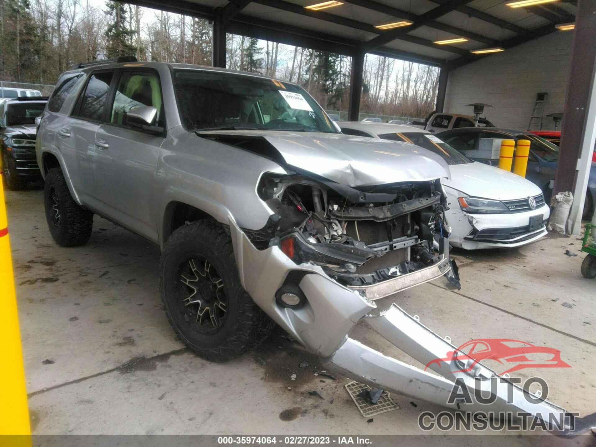 TOYOTA 4RUNNER 2019 - JTEBU5JR7K5668158