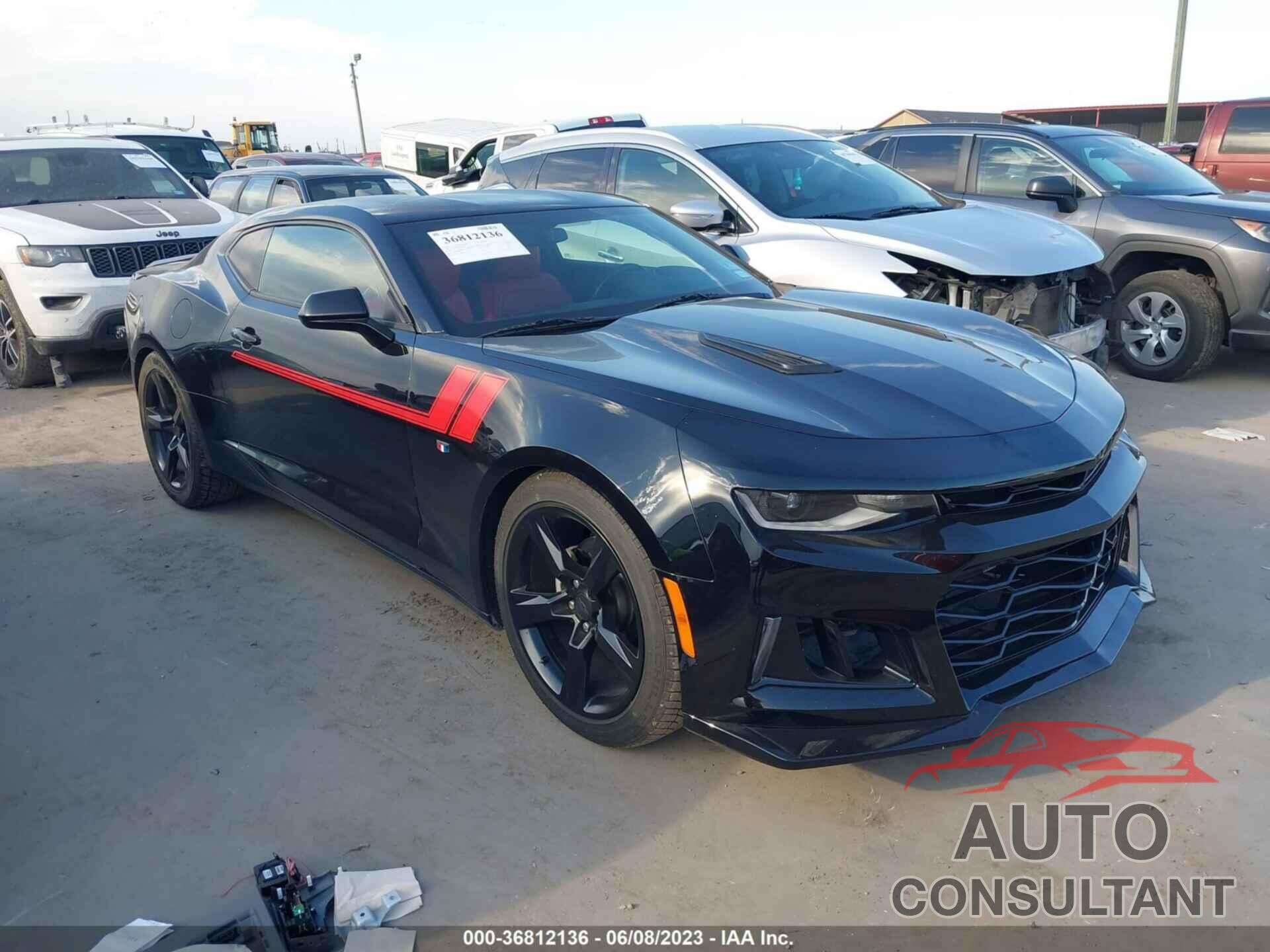 CHEVROLET CAMARO 2018 - 1G1FB1RS8J0121268