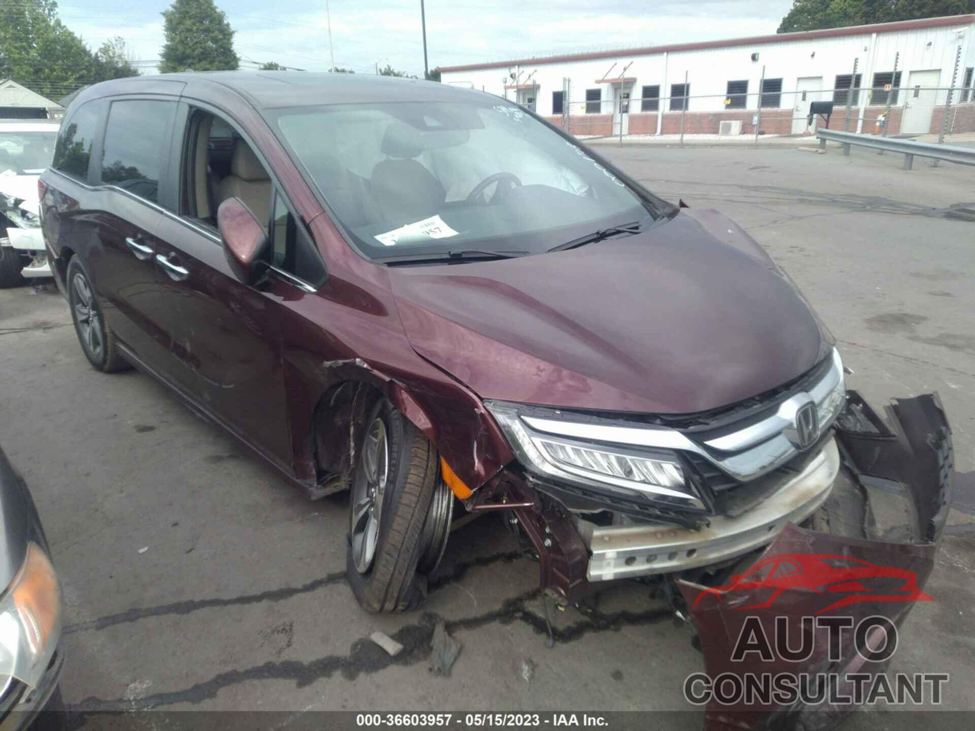 HONDA ODYSSEY 2018 - 5FNRL6H88JB000178