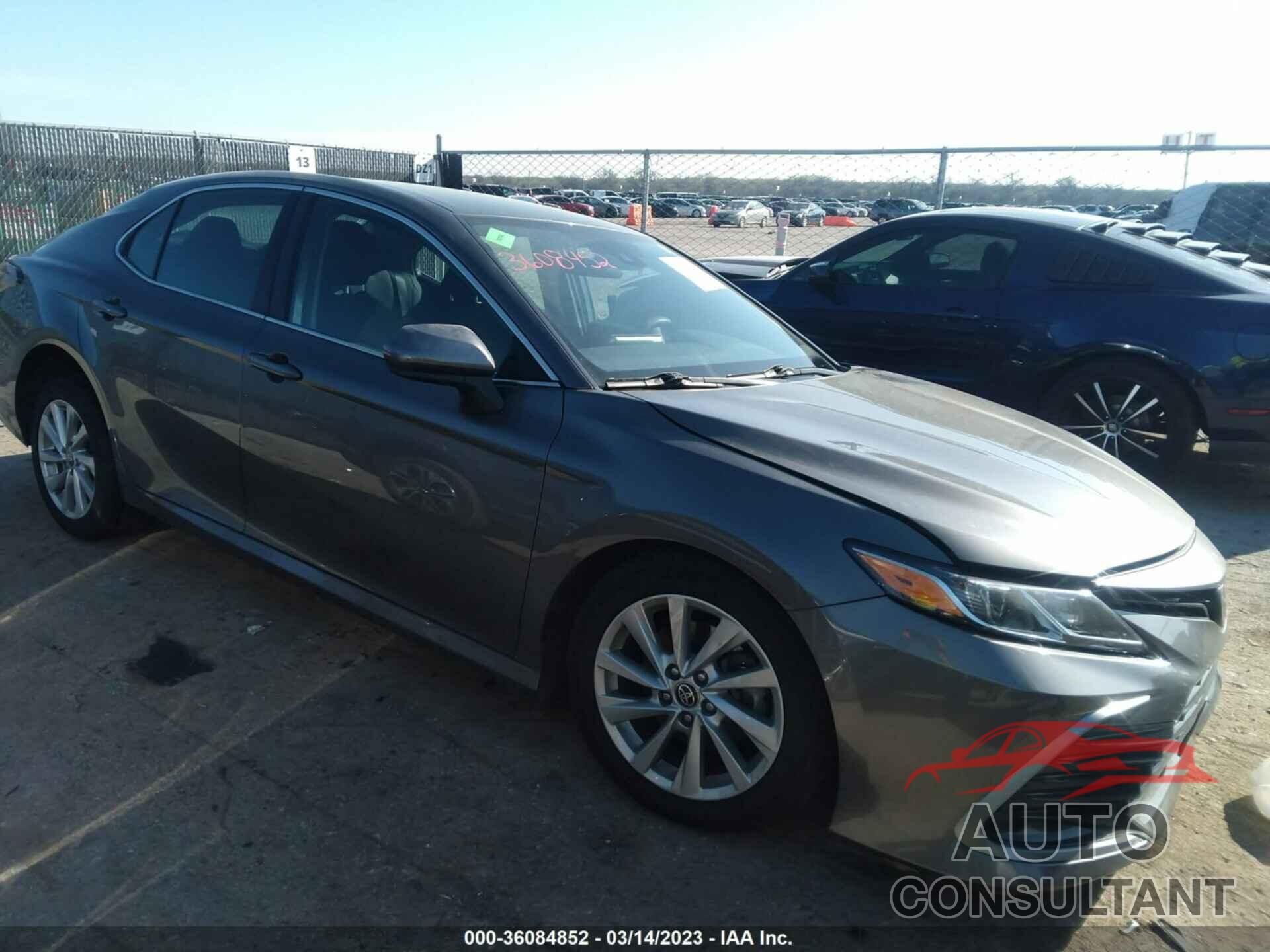 TOYOTA CAMRY 2021 - 4T1C11AK0MU553676