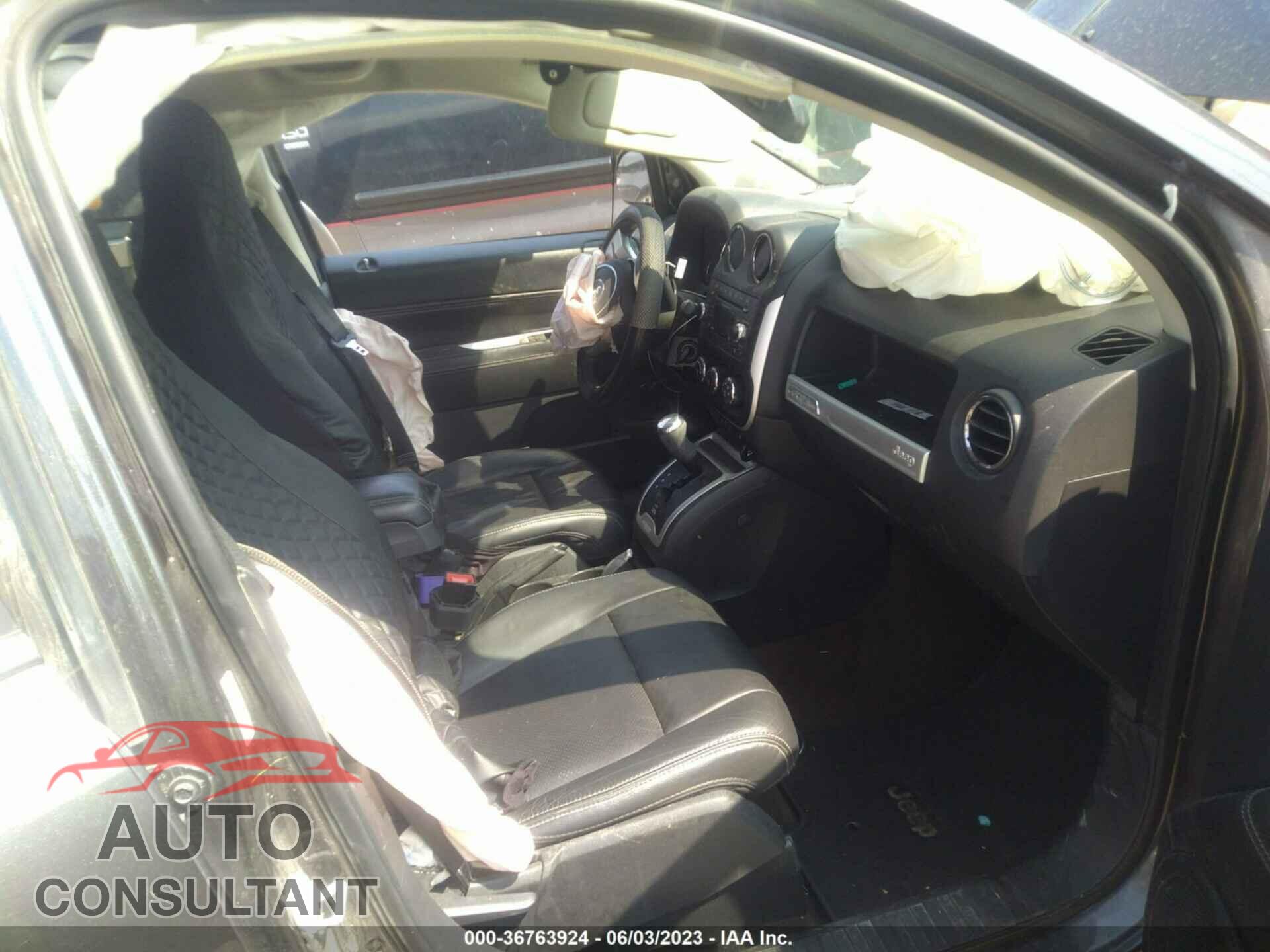JEEP COMPASS 2015 - 1C4NJCEA1FD251097