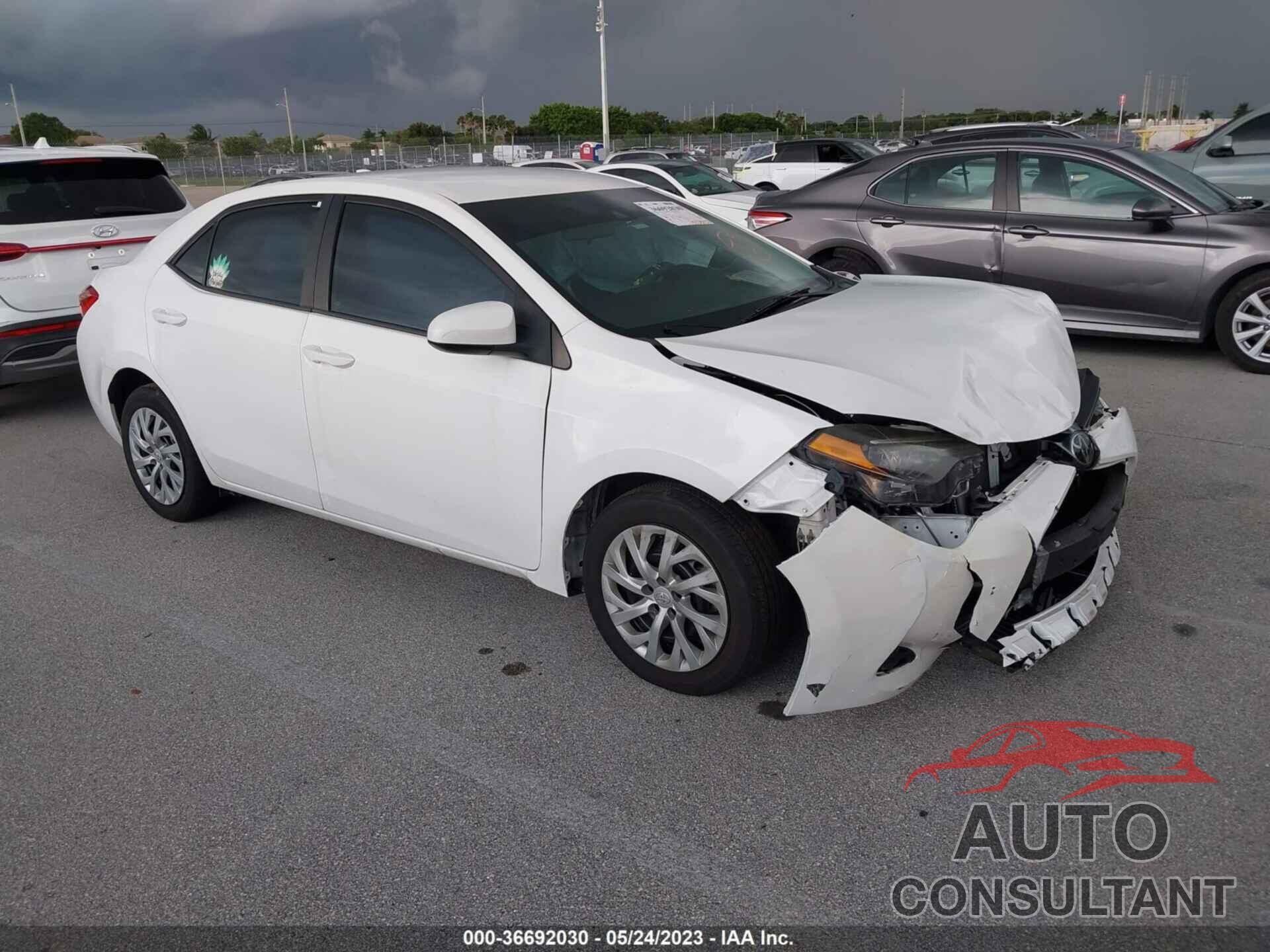 TOYOTA COROLLA 2018 - 2T1BURHE2JC096898