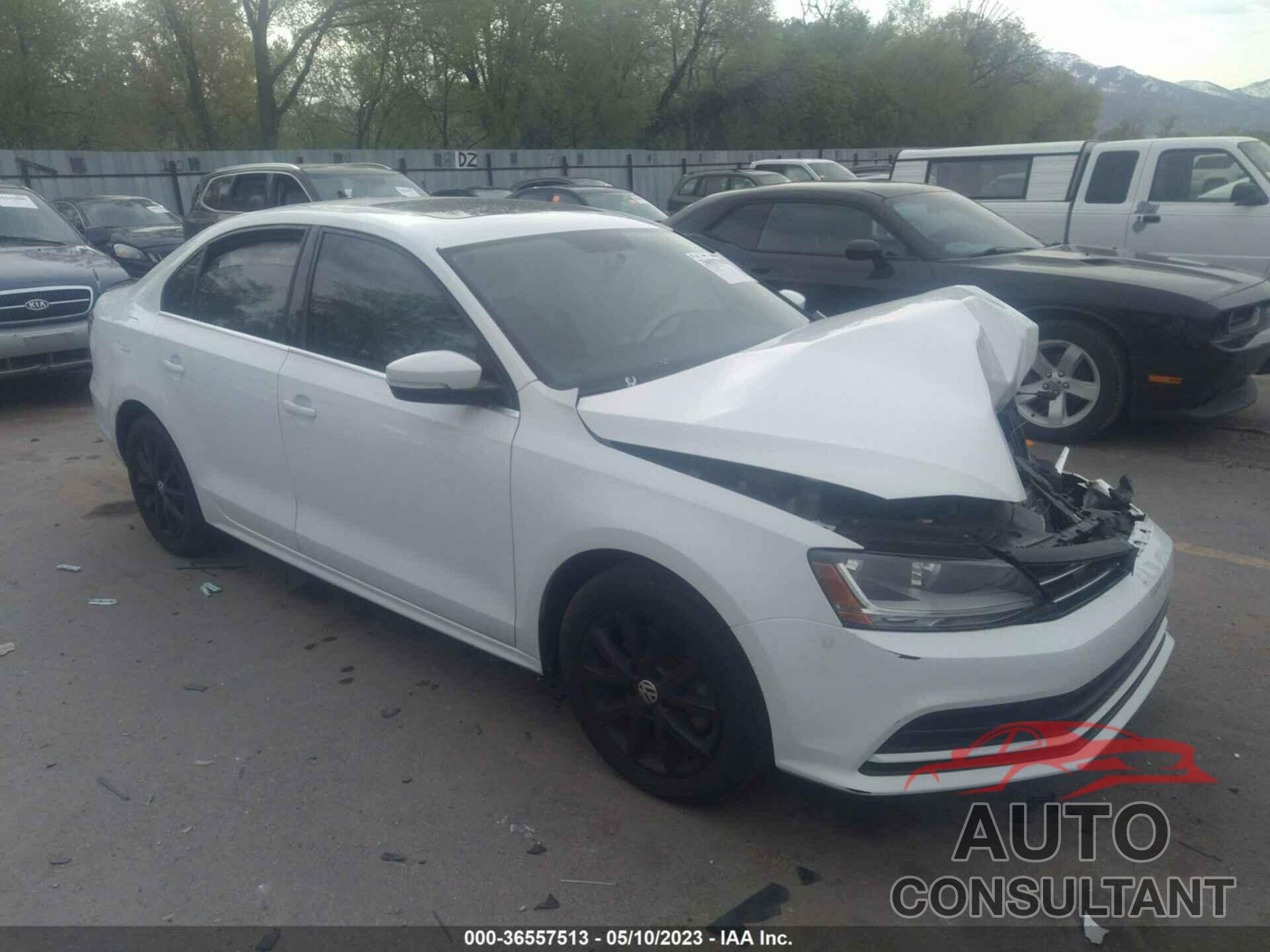 VOLKSWAGEN JETTA 2017 - 3VWDB7AJ9HM330088