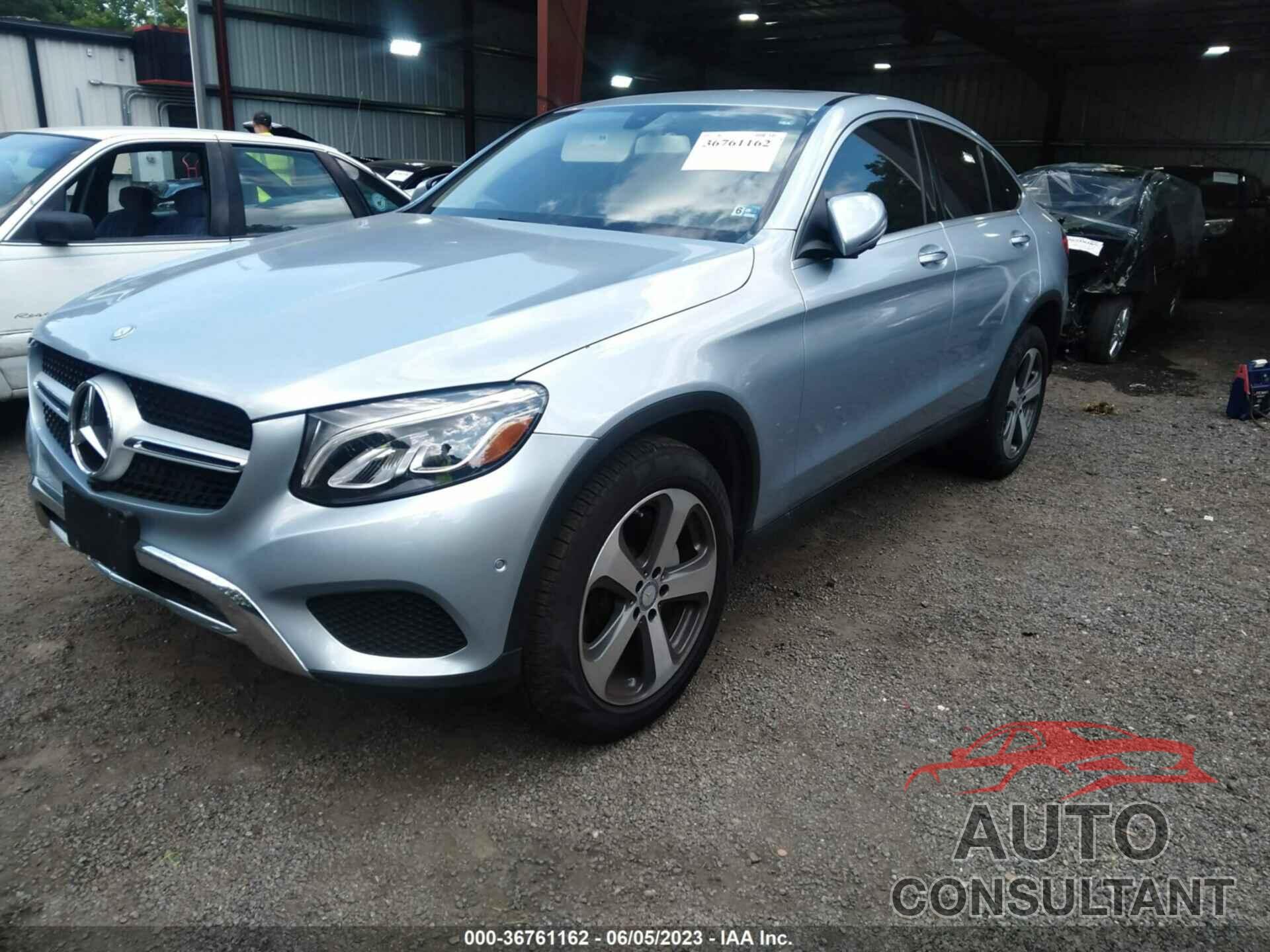 MERCEDES-BENZ GLC 2017 - WDC0J4KB6HF193132