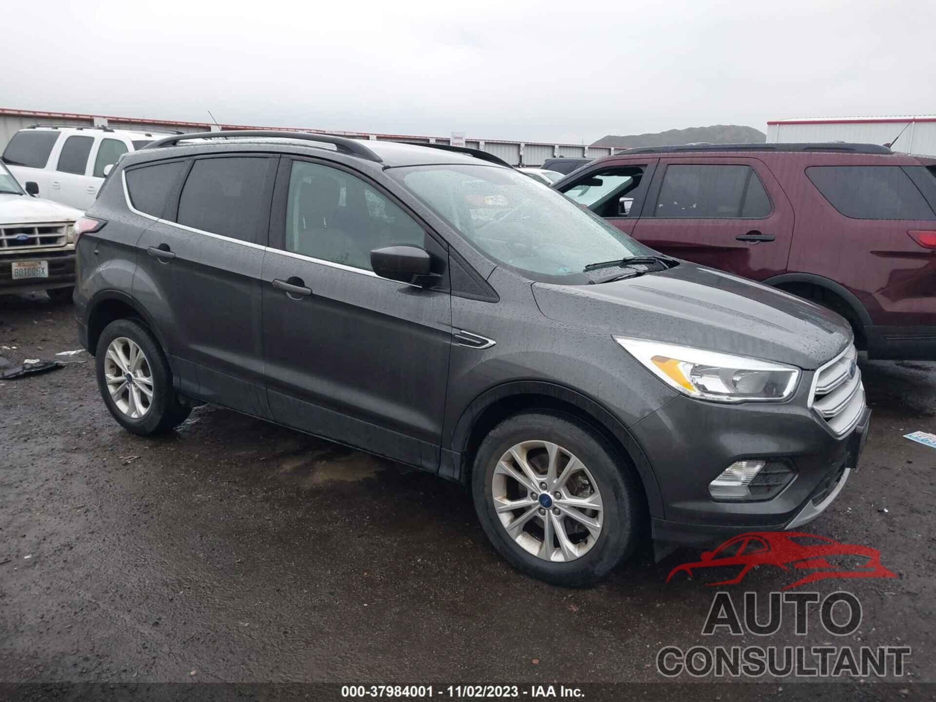 FORD ESCAPE 2018 - 1FMCU9GD7JUA58000