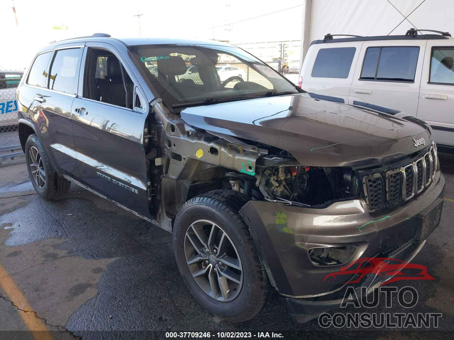 JEEP GRAND CHEROKEE 2018 - 1C4RJEBG9JC513579