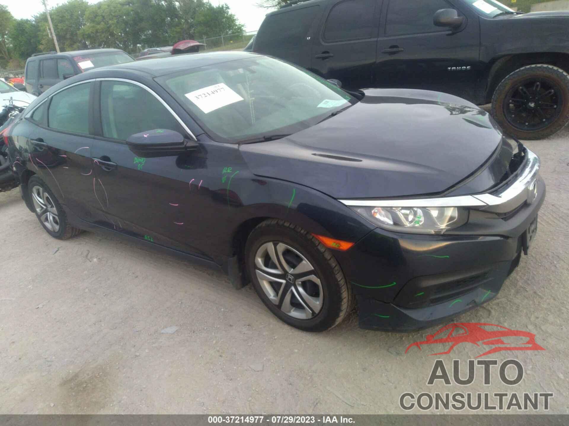 HONDA CIVIC 2018 - 2HGFC2F58JH607360