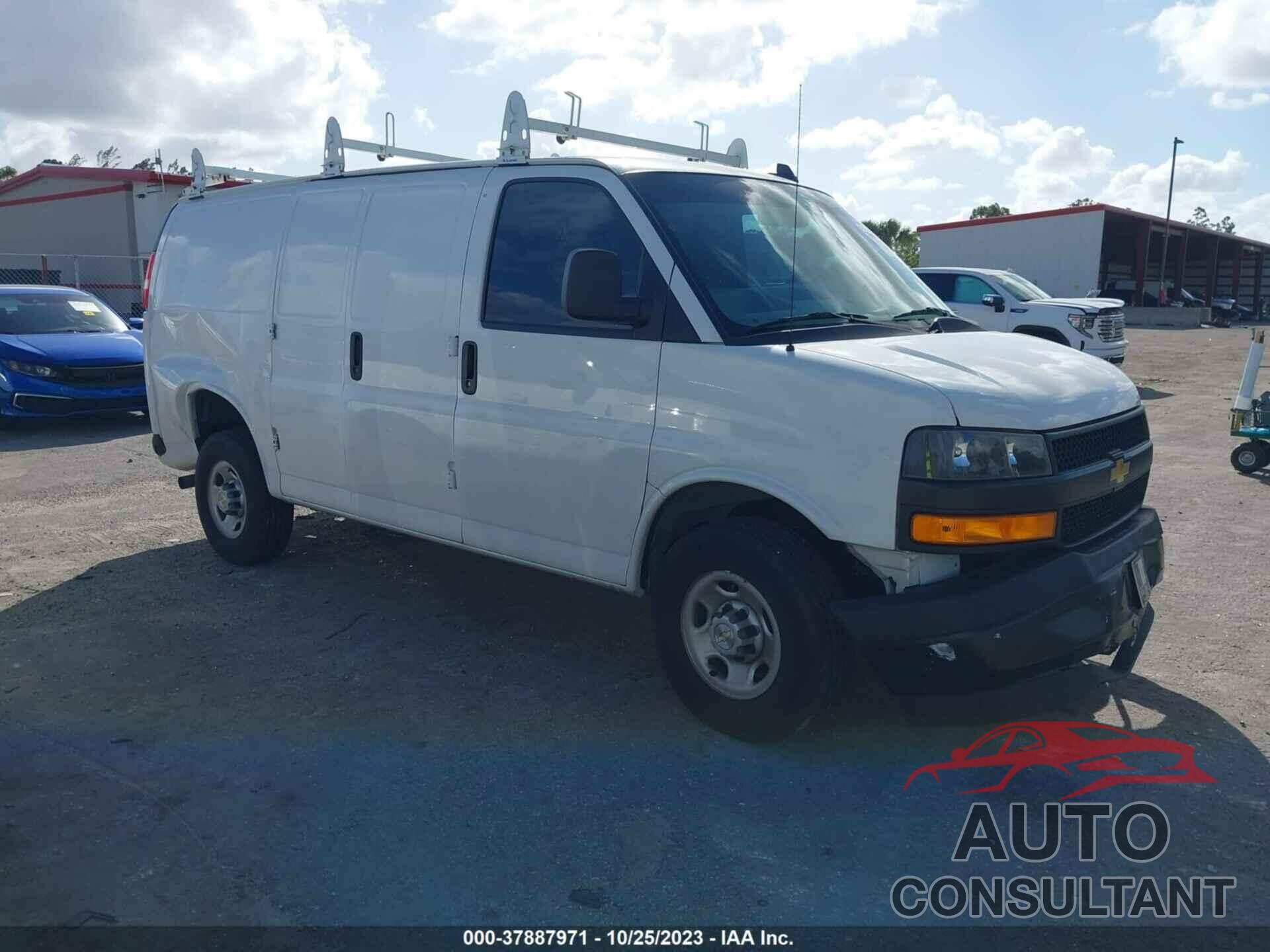 CHEVROLET EXPRESS CARGO VAN 2022 - 1GCWGAFP7N1241071