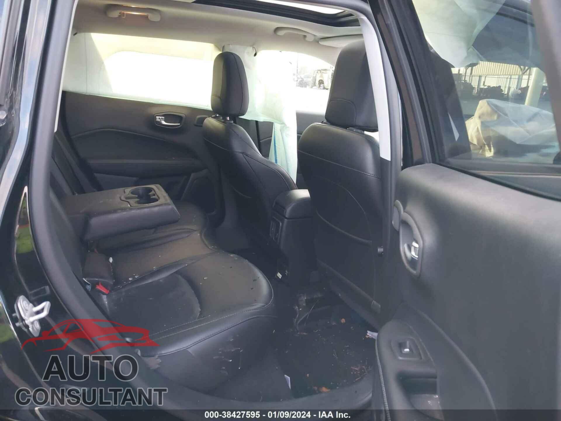 JEEP COMPASS 2019 - 3C4NJCCB6KT677559