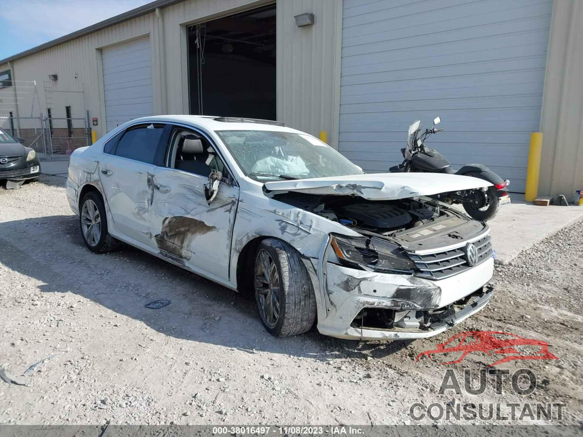 VOLKSWAGEN PASSAT 2018 - 1VWBA7A33JC006220