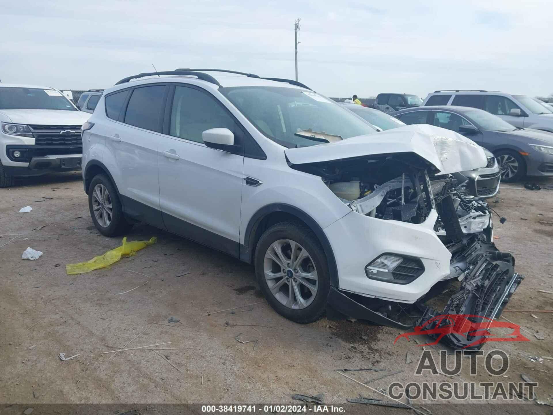 FORD ESCAPE 2017 - 1FMCU0GD7HUB42257