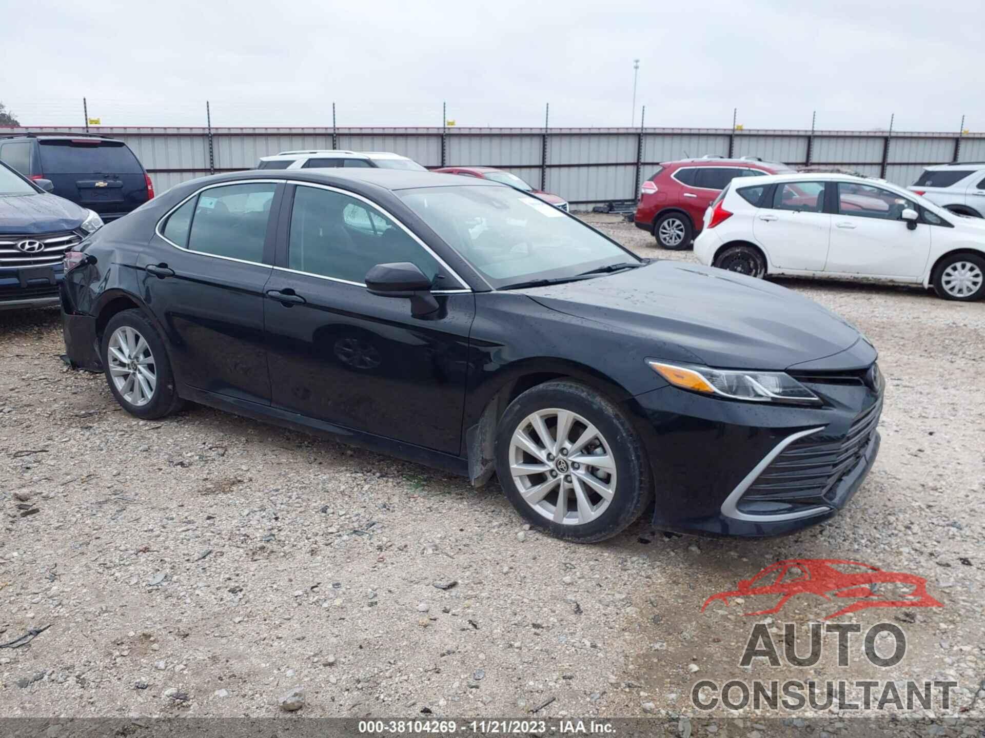 TOYOTA CAMRY 2021 - 4T1C11AK0MU459216