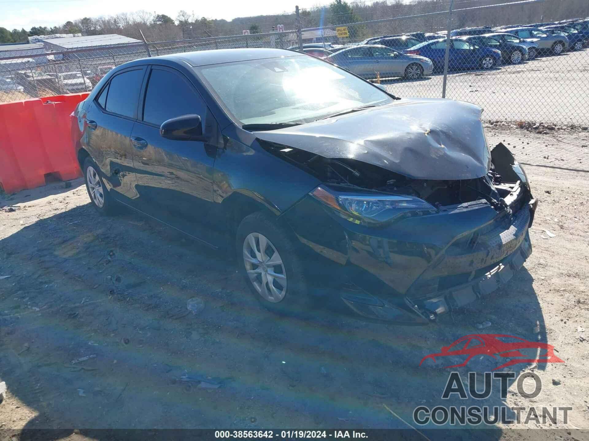TOYOTA COROLLA 2018 - 5YFBURHE7JP845825