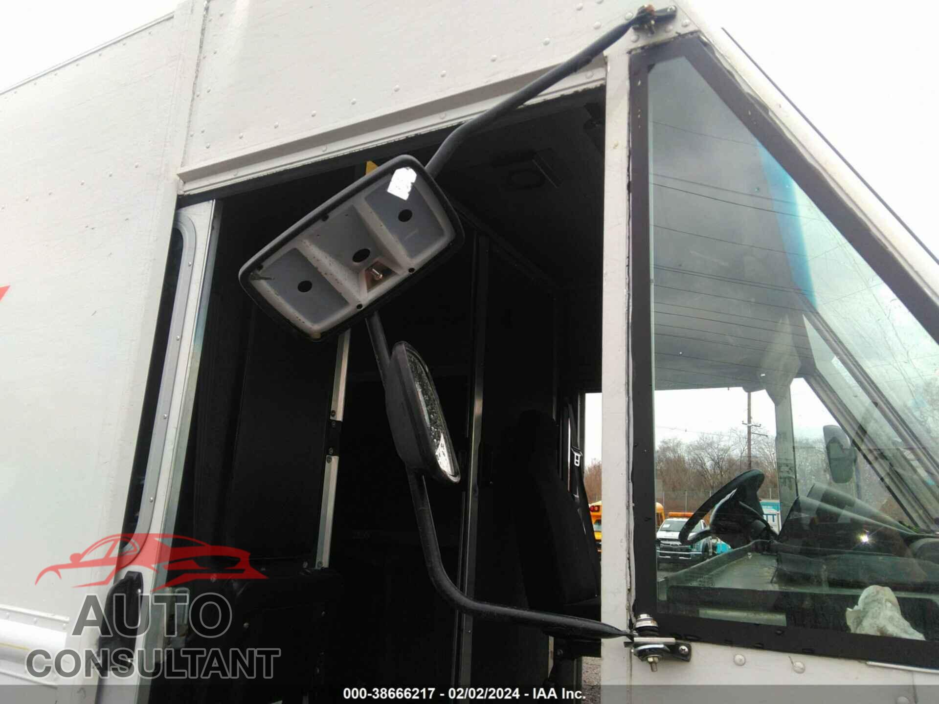 FORD ECONOLINE 2019 - 1FC3E4K65KDC38946
