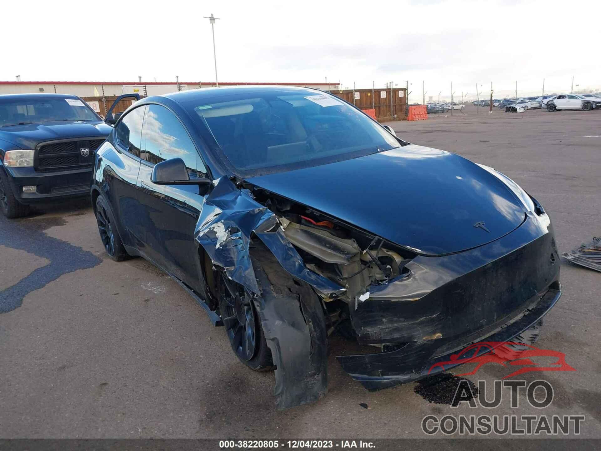 TESLA MODEL Y 2020 - 5YJYGDEE0LF012777