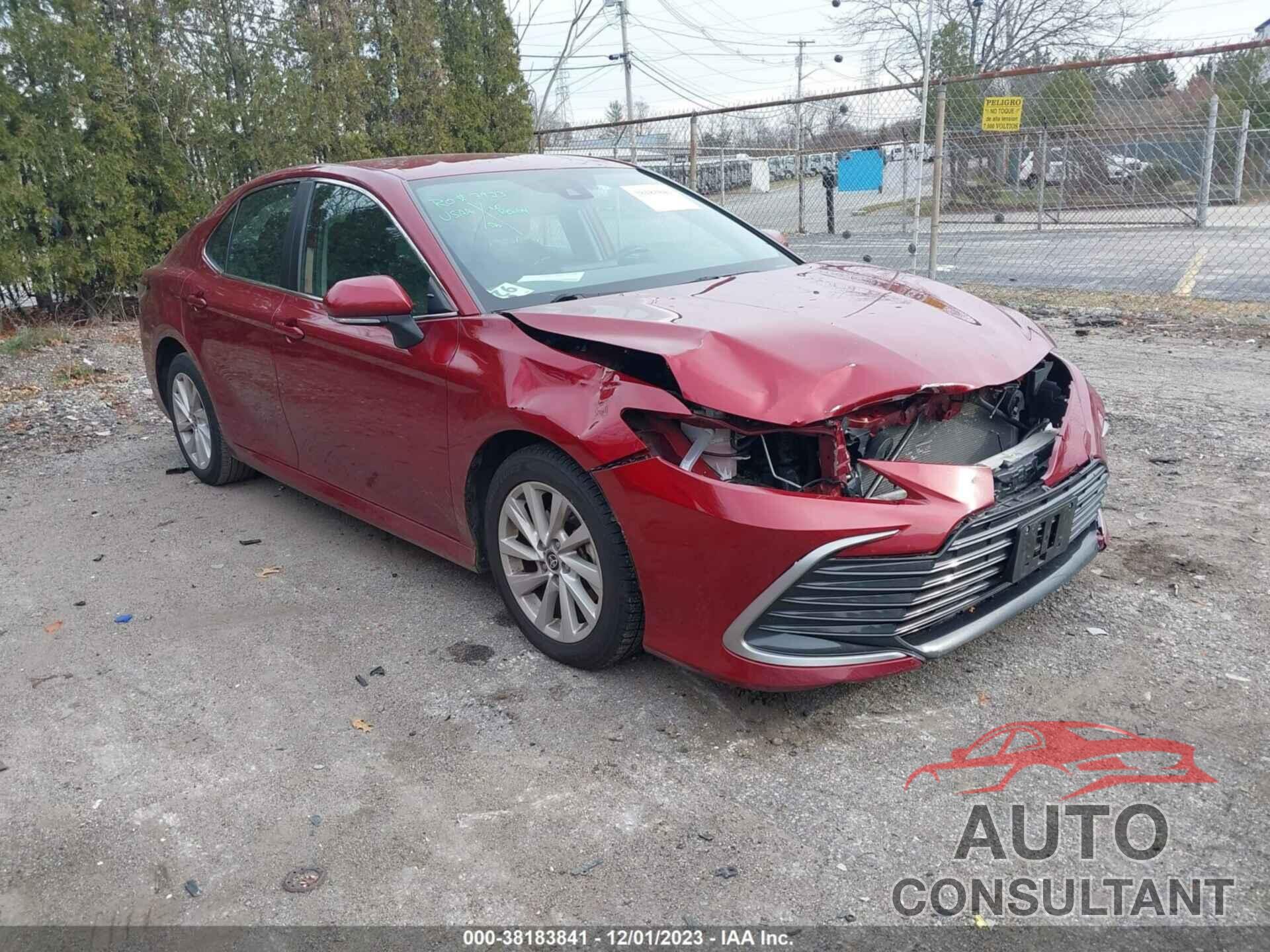 TOYOTA CAMRY 2021 - 4T1R11AK3MU612200