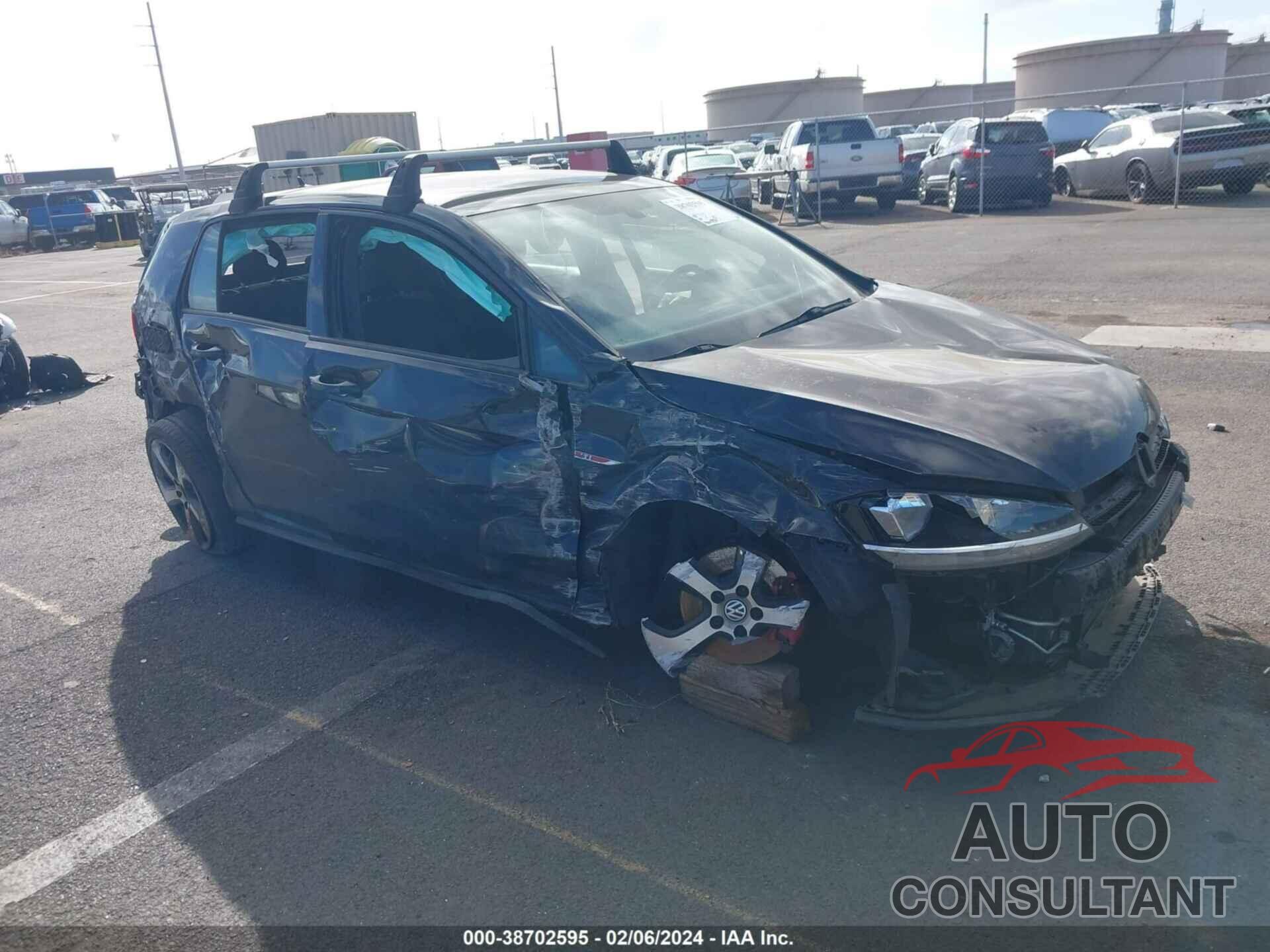 VOLKSWAGEN GOLF GTI 2018 - 3VW447AU8JM293593