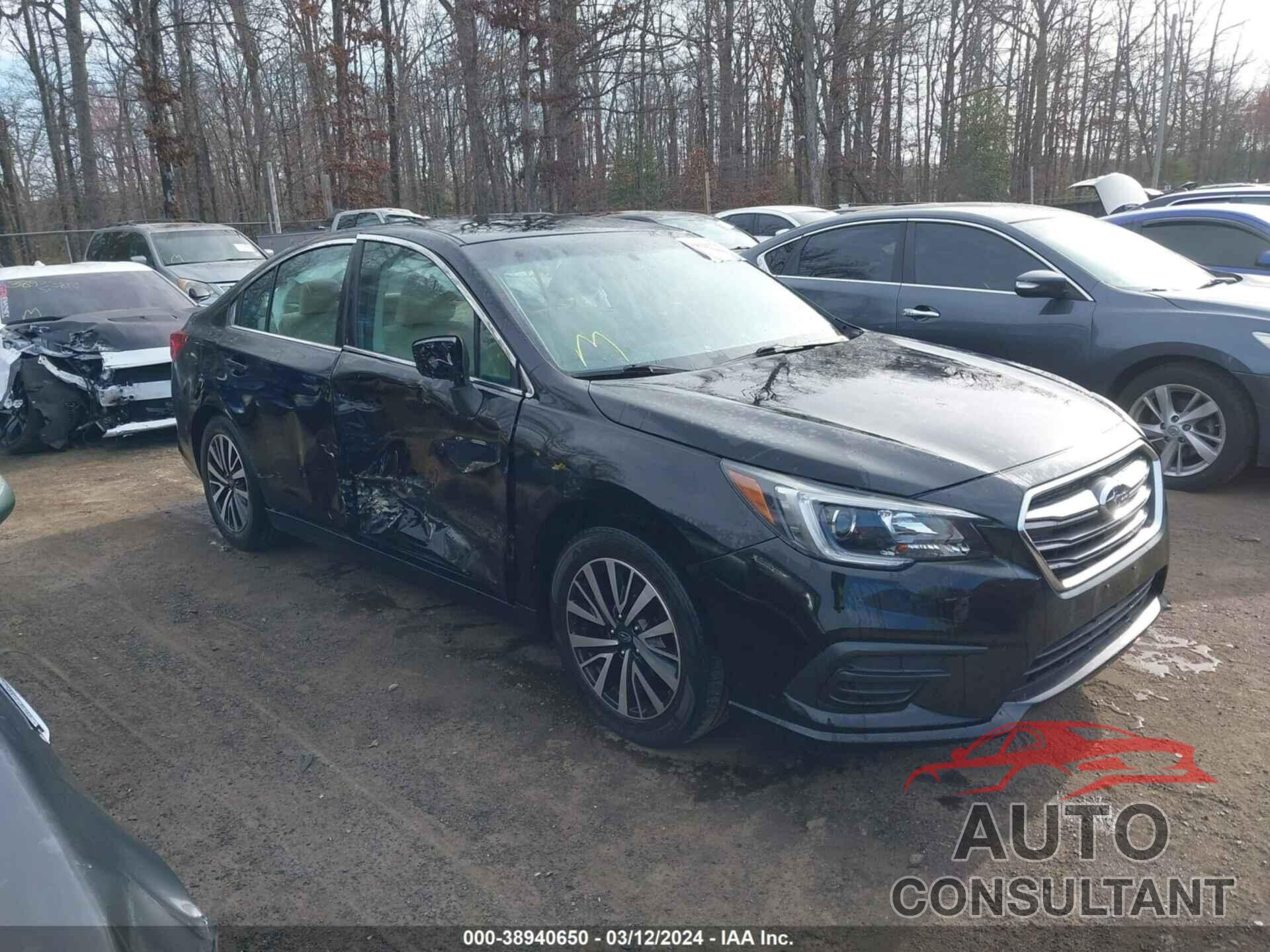 SUBARU LEGACY 2018 - 4S3BNAB67J3021428