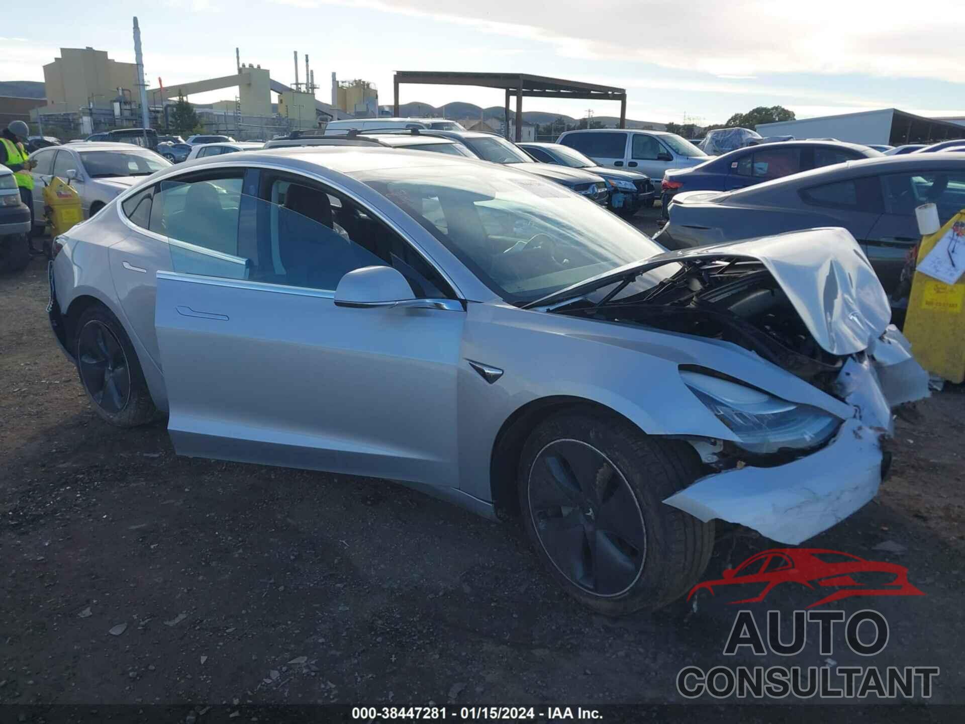 TESLA MODEL 3 2018 - 5YJ3E1EB3JF093324