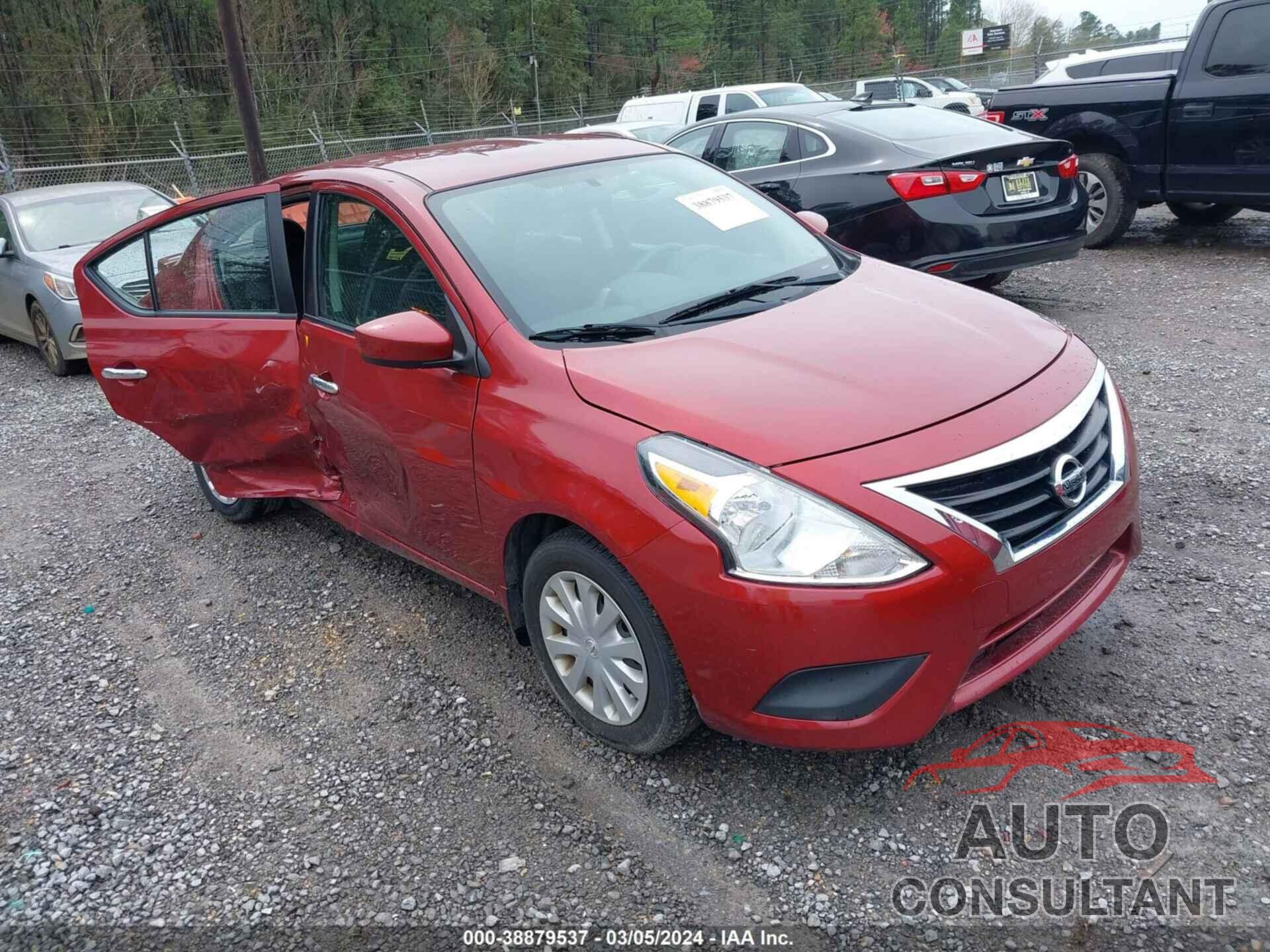 NISSAN VERSA 2018 - 3N1CN7APXJL882773