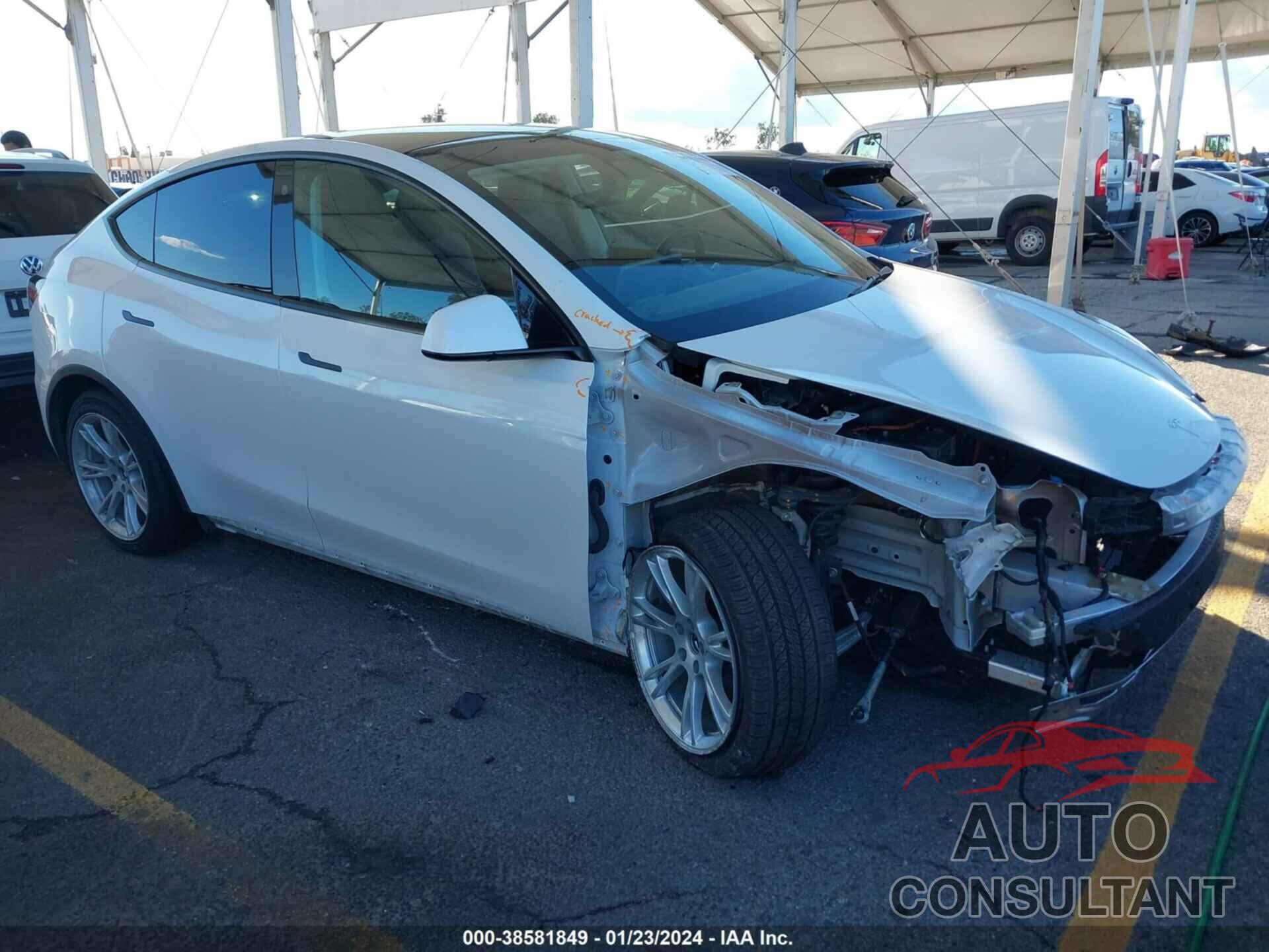 TESLA MODEL Y 2021 - 5YJYGDEE4MF275744