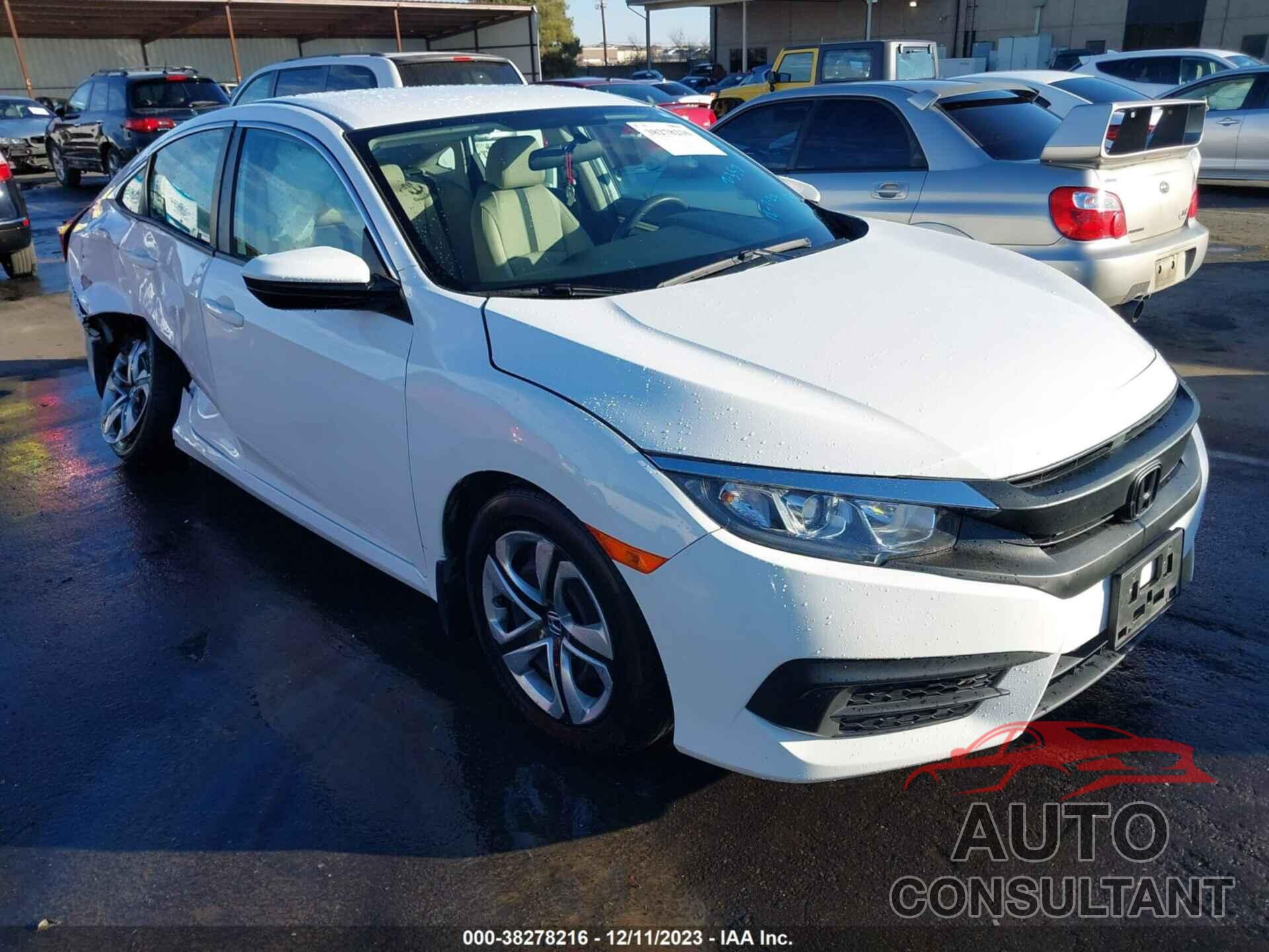 HONDA CIVIC 2018 - 2HGFC2F55JH532357