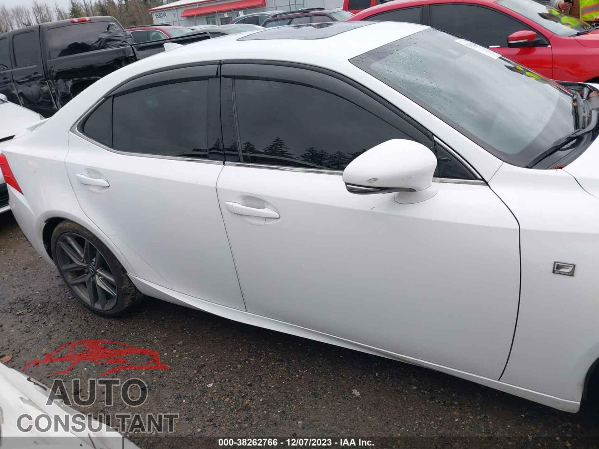 LEXUS IS 2017 - JTHCE1D20H5013635
