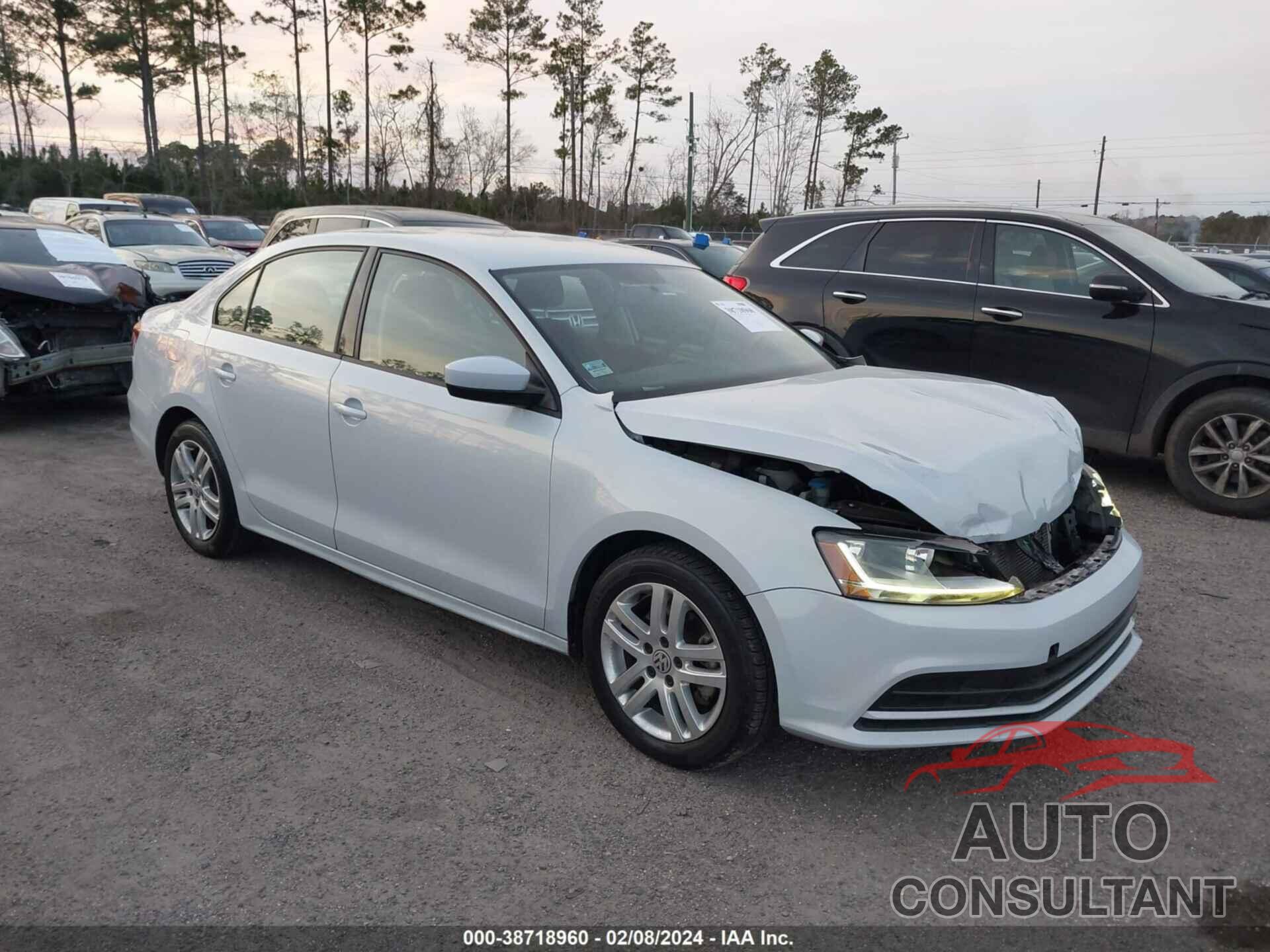 VOLKSWAGEN JETTA 2018 - 3VW2B7AJ5JM238702