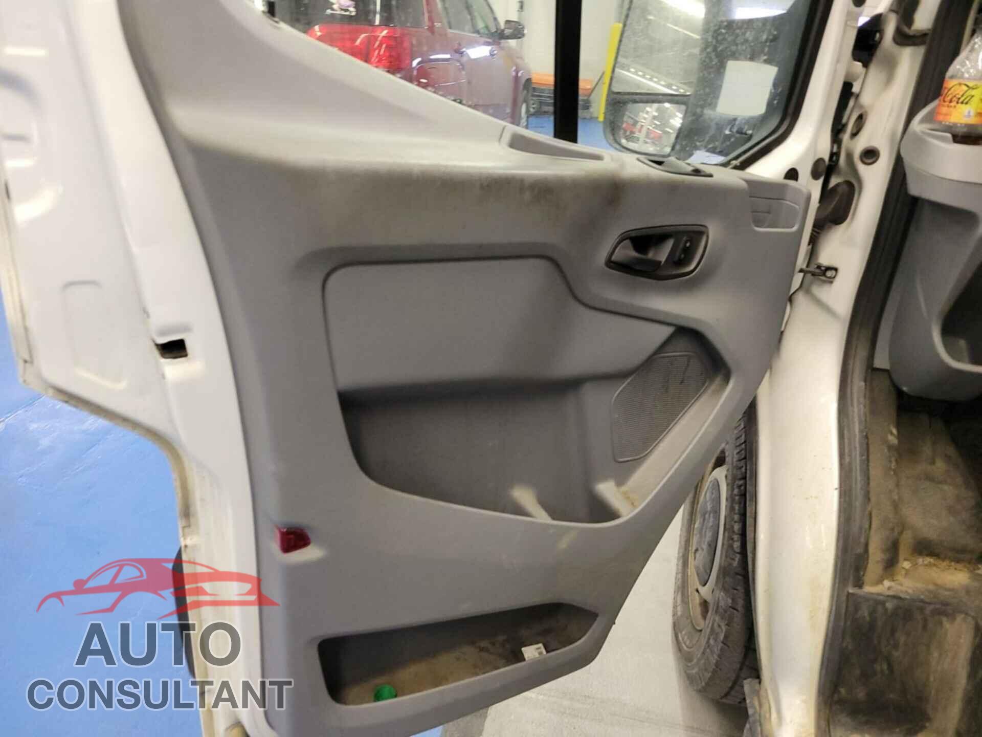 FORD TRANSIT-150 2017 - 1FTYE1YM1HKB17605
