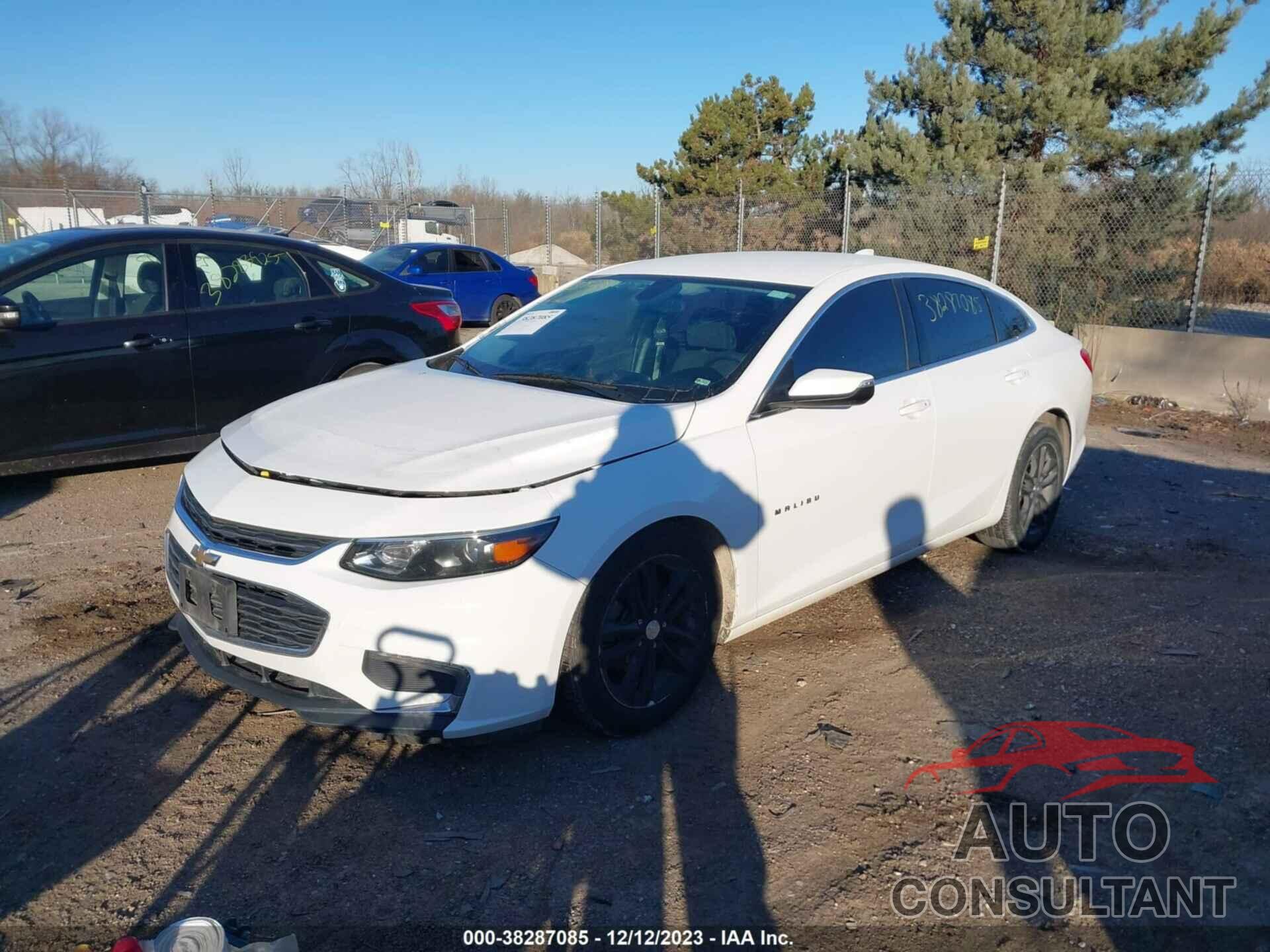 CHEVROLET MALIBU 2018 - 1G1ZD5ST3JF163975